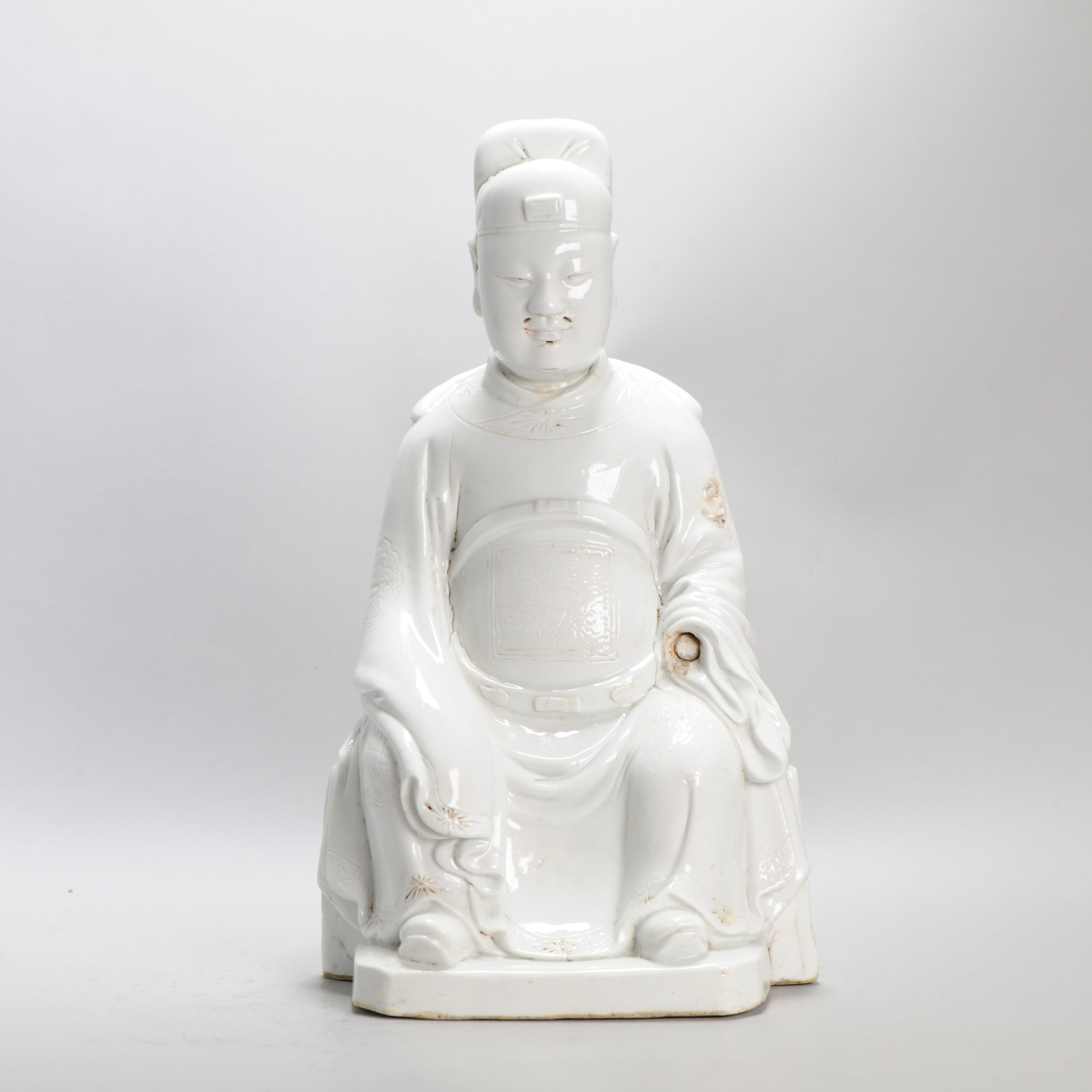 30cm Large Antique Transitional 17th C Dehua Blanc de Chine figure of Guandi