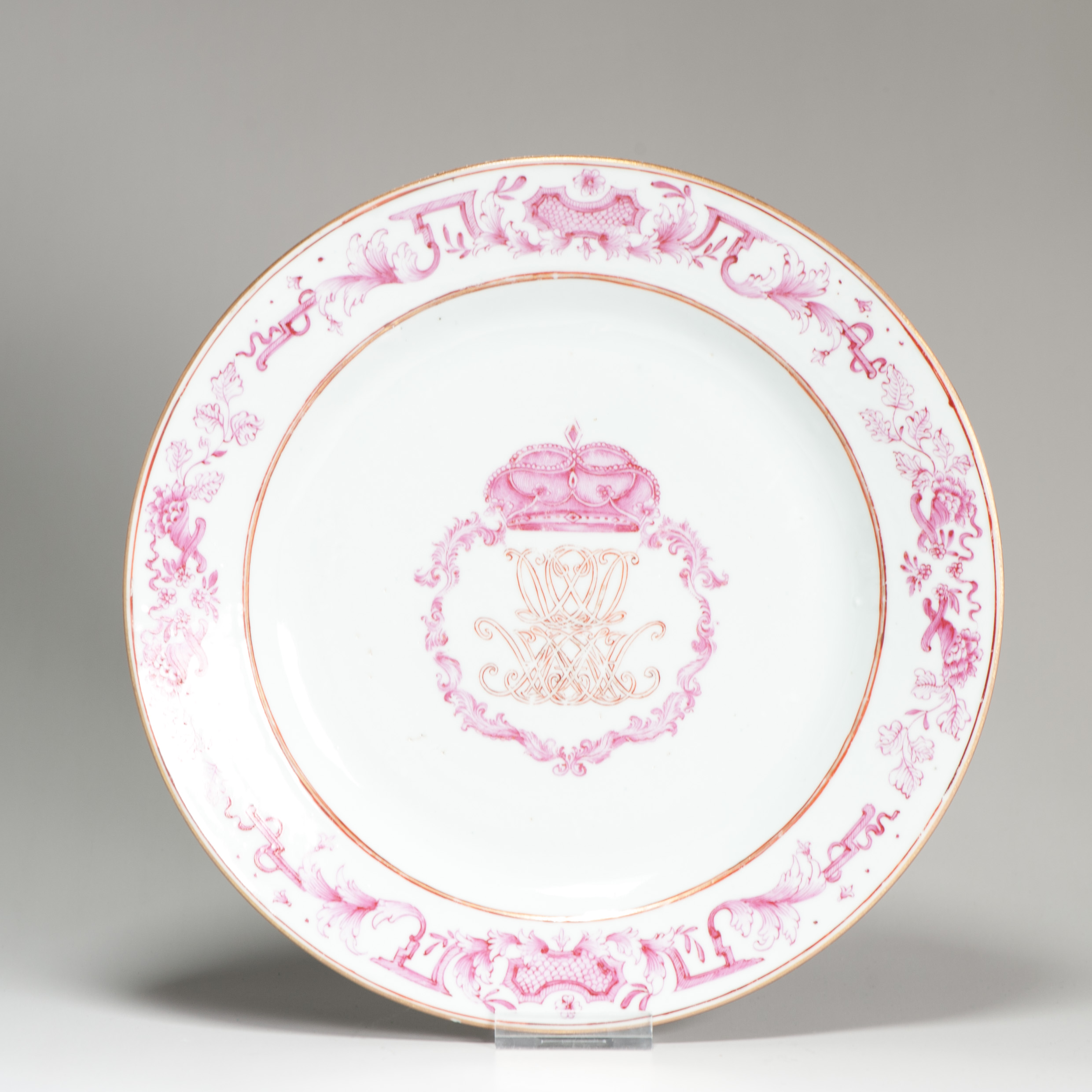 18C Qianlong period Chinese Porcelain Plate Armorial Flower Imperial Quality - Image 2