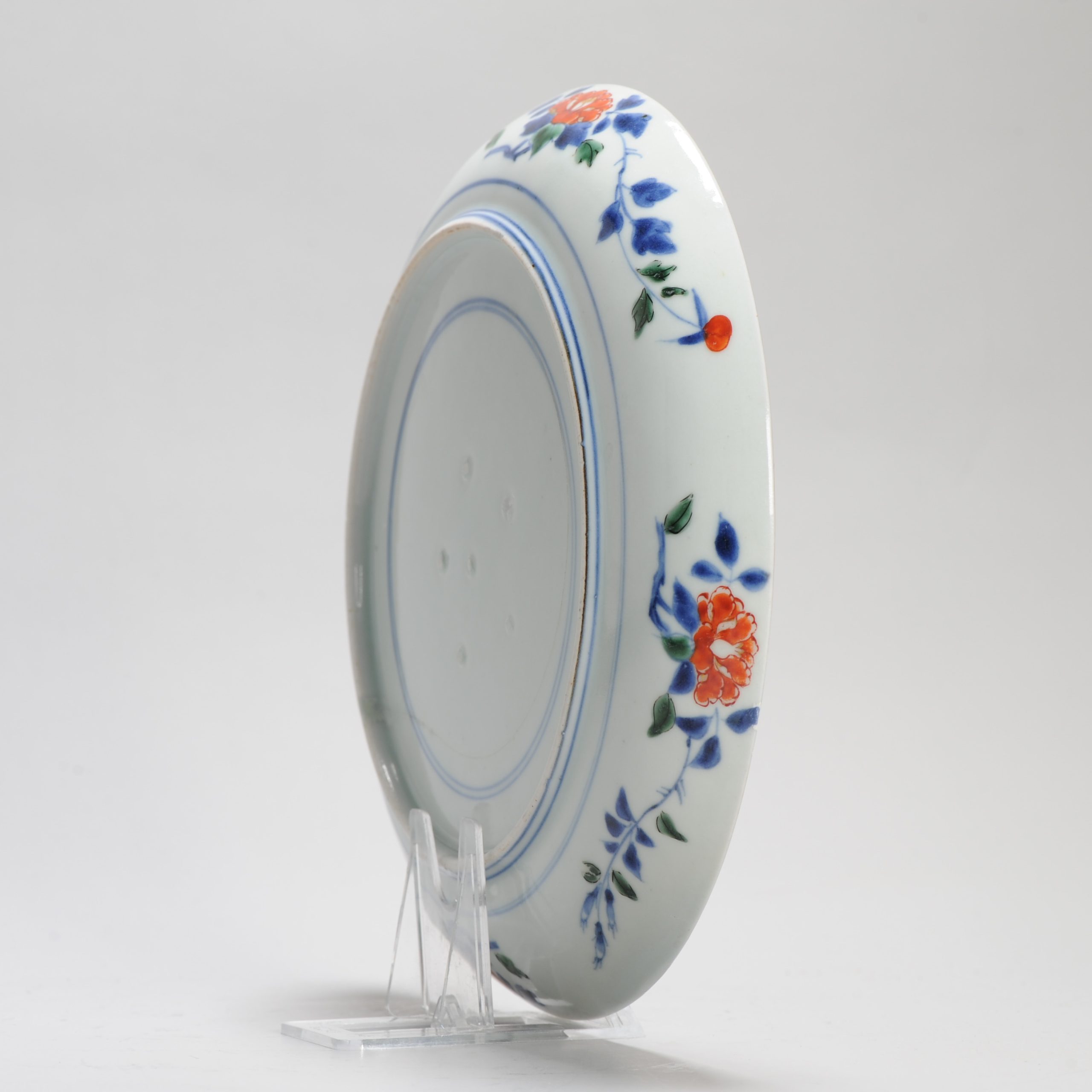 Antique 1670-1700 Japanese Arita Kakiemon Style Plate with Flowers Shibata - Image 5
