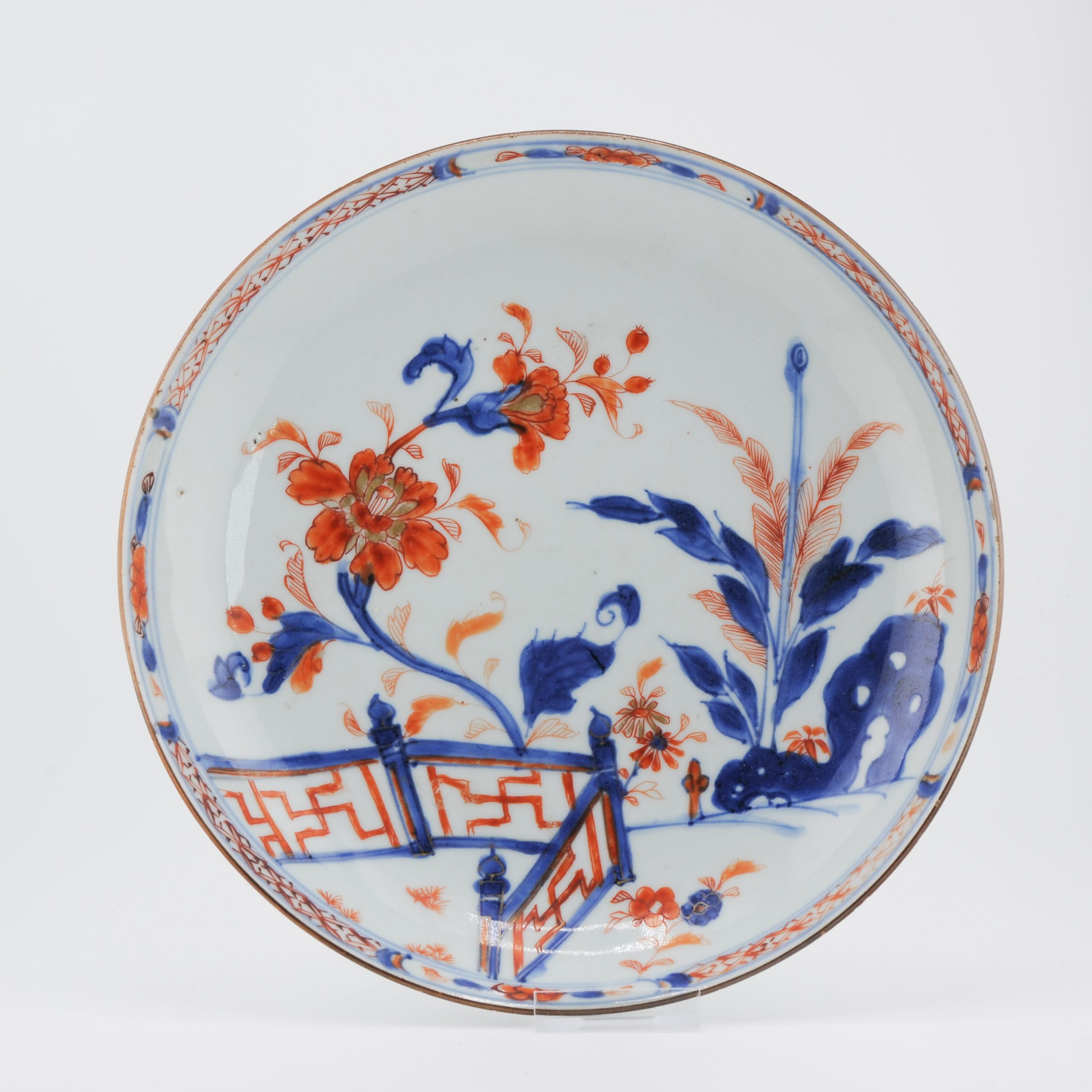 Antique 18C Chinese Porcelain Kangxi Imari Plate with Garden Scene. Good Quality