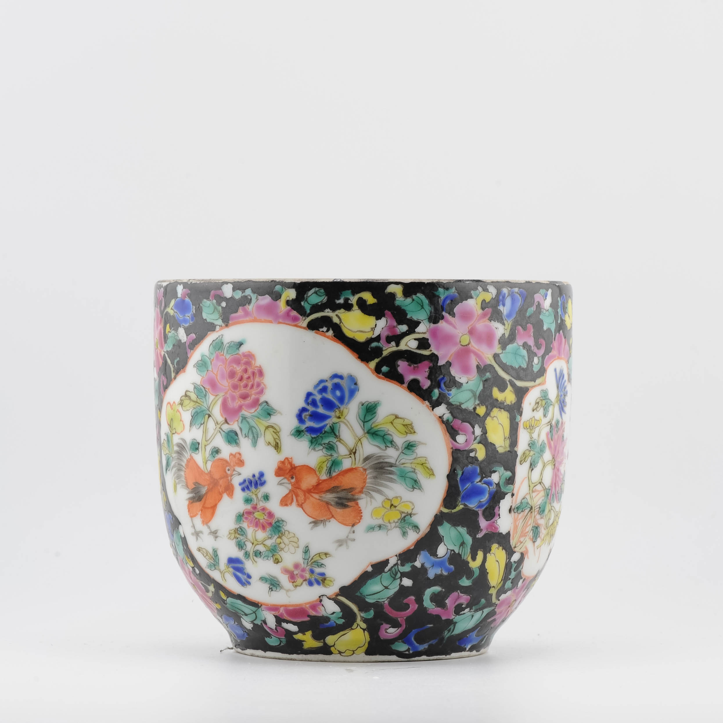 Antique 18/19C Chinese Porcelain Thai Bencharong Jar With Flowers Black - Image 2