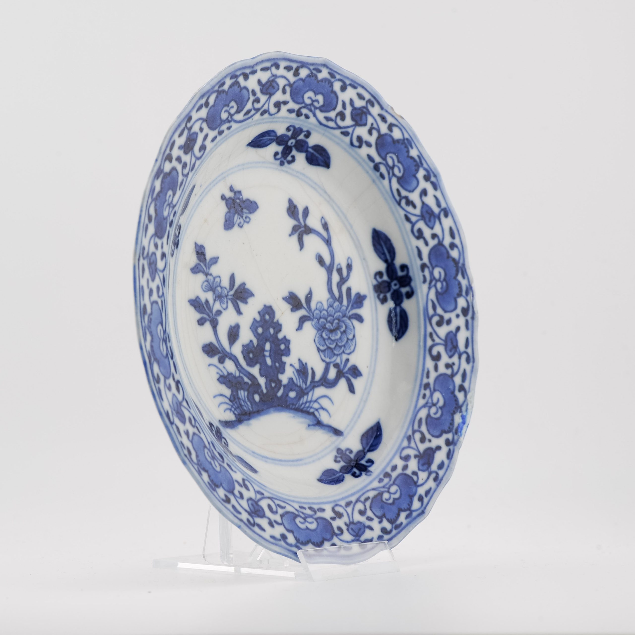 Antique Late 18c Chinese Porcelain Qianlong/Jiaqing underglaze Blue Floral Dish - Image 3