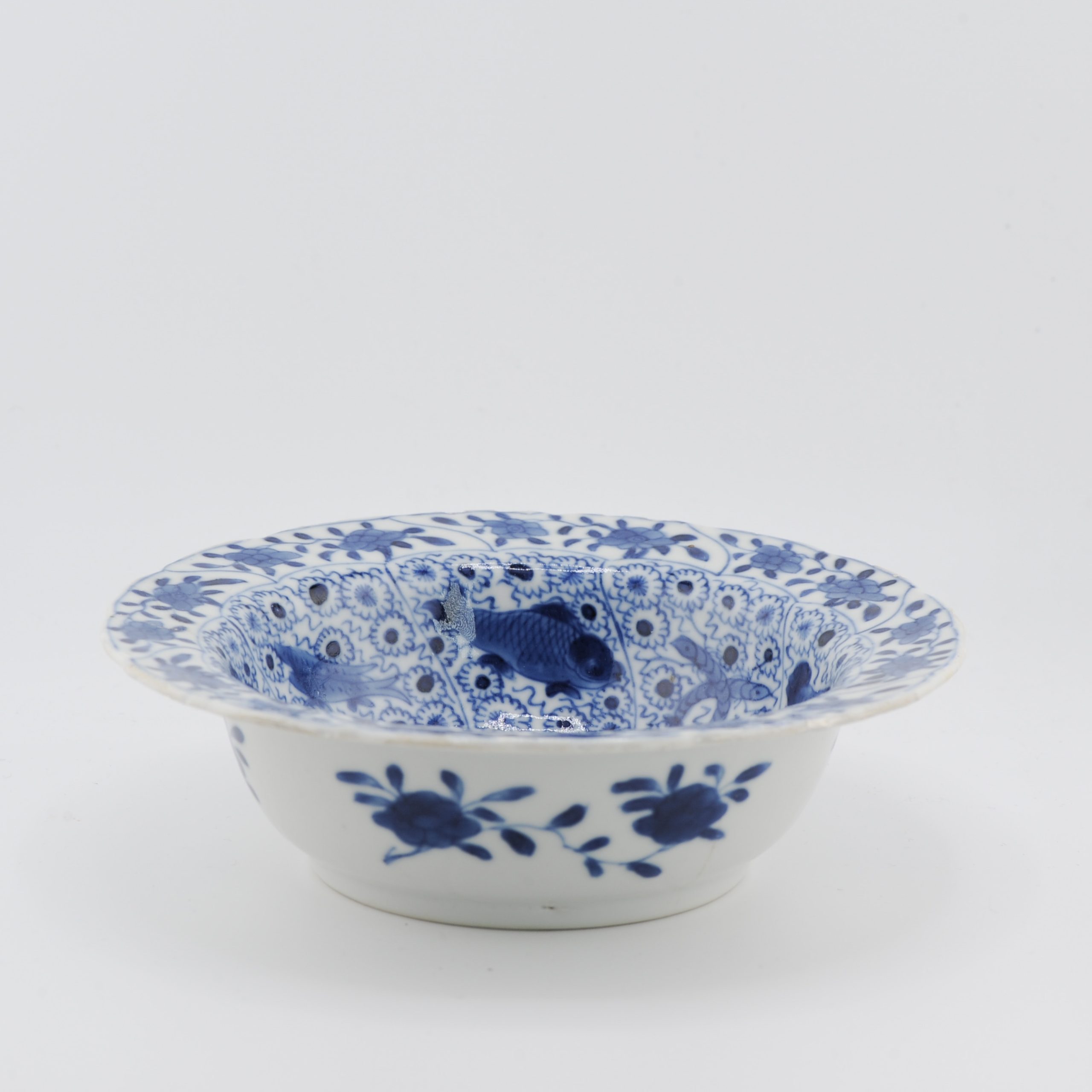 Ca 1700 Kangxi Period Klapmuts Bowl Blue White Rare Fishes Flowers Marked - 图片 9