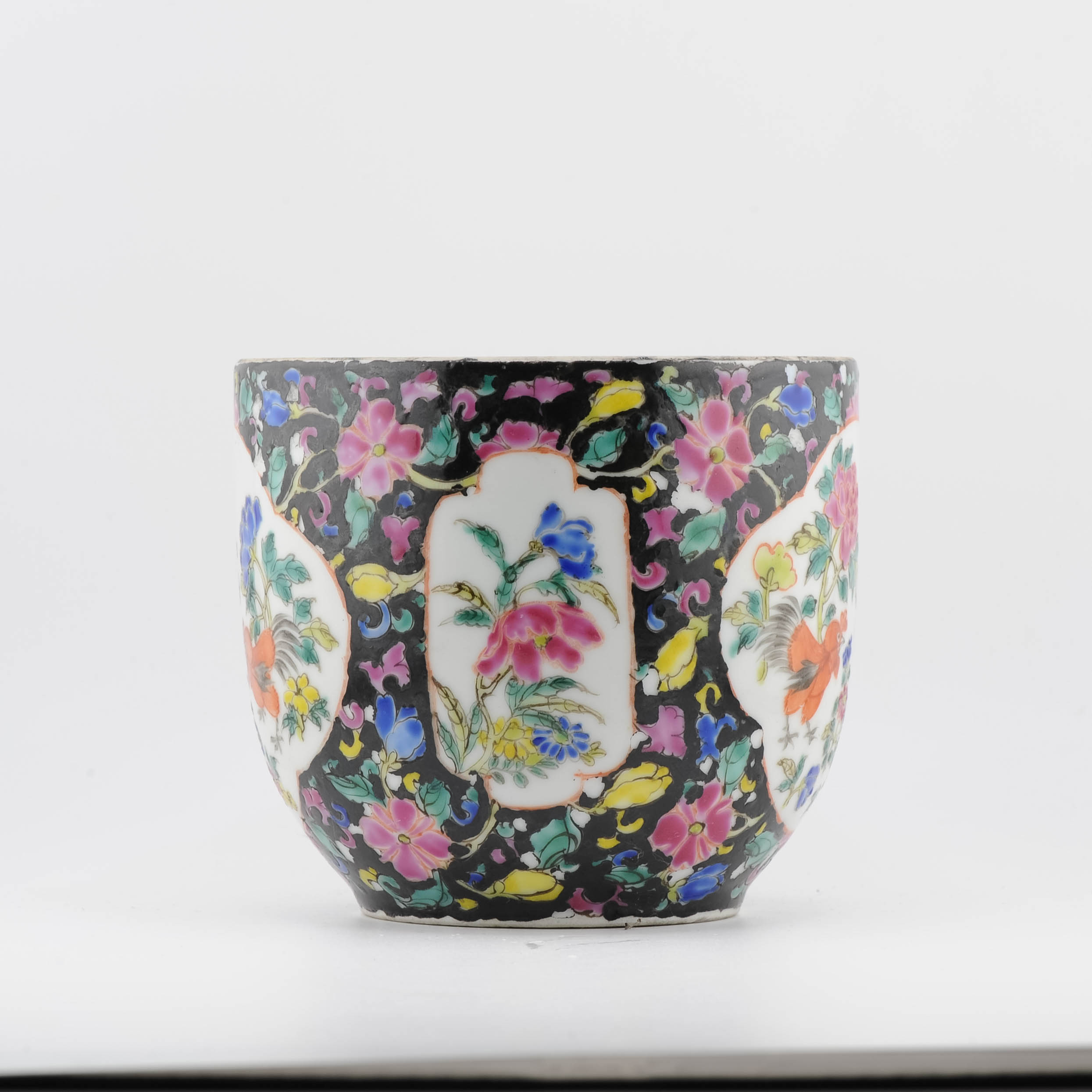 Antique 18/19C Chinese Porcelain Thai Bencharong Jar With Flowers Black - Image 6
