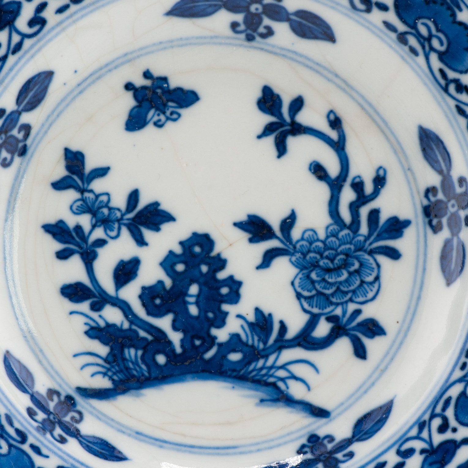 Antique Late 18c Chinese Porcelain Qianlong/Jiaqing underglaze Blue Floral Dish - Image 5