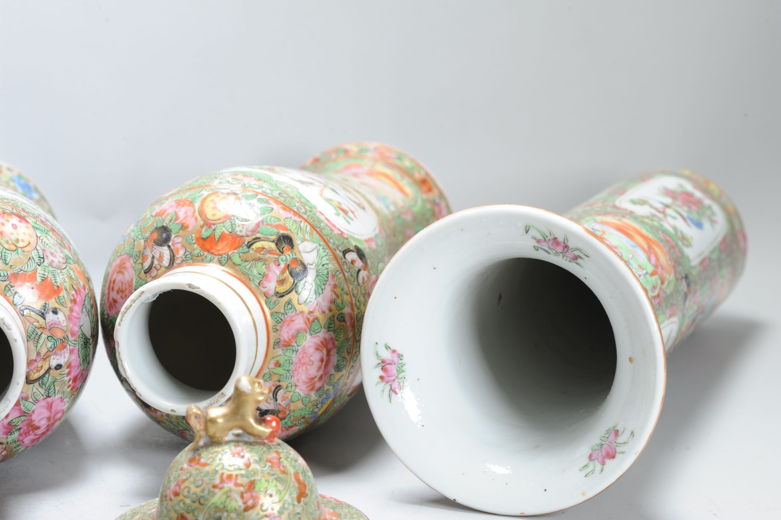 Antique Chinese Porcelain 19C Garniture Cantonese Vases Chinese China Flower - Image 31