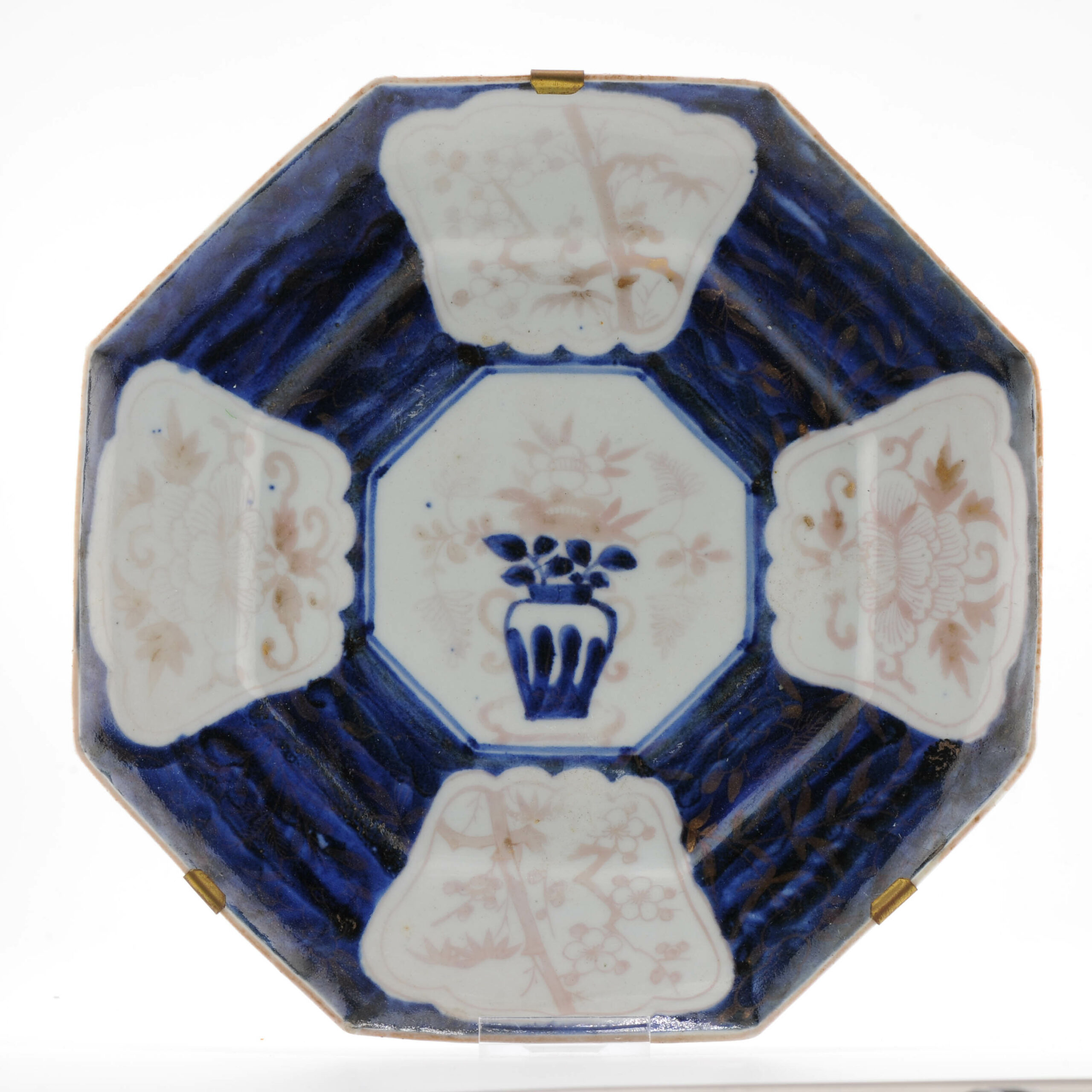 Antique Japanese Porcelain 19th c Meiji Arita Figural Polychrome Imari dish