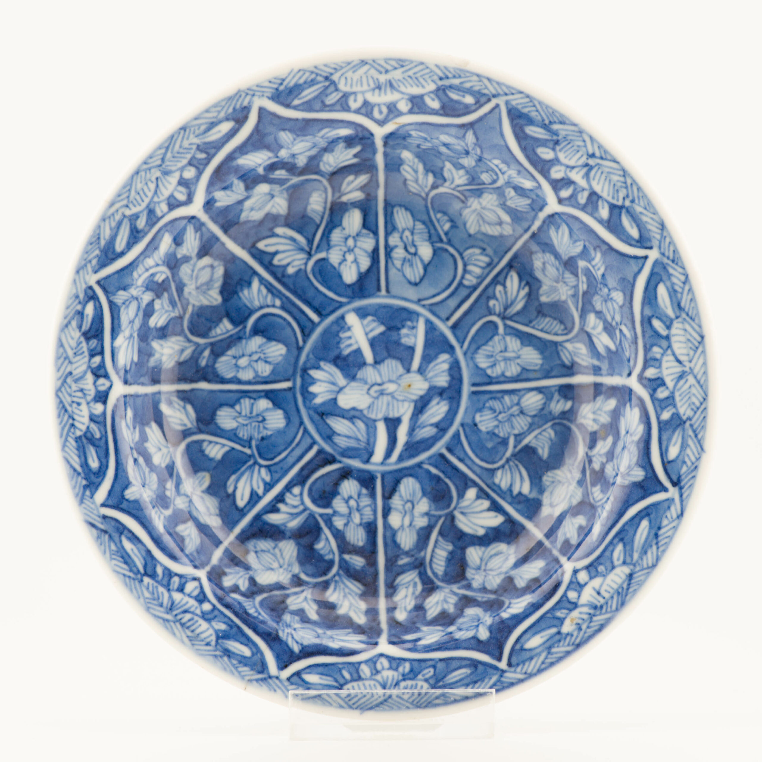 Antique Chinese Porcelain Kangxi Porcelain Dish Floral Scene Lotus Marked