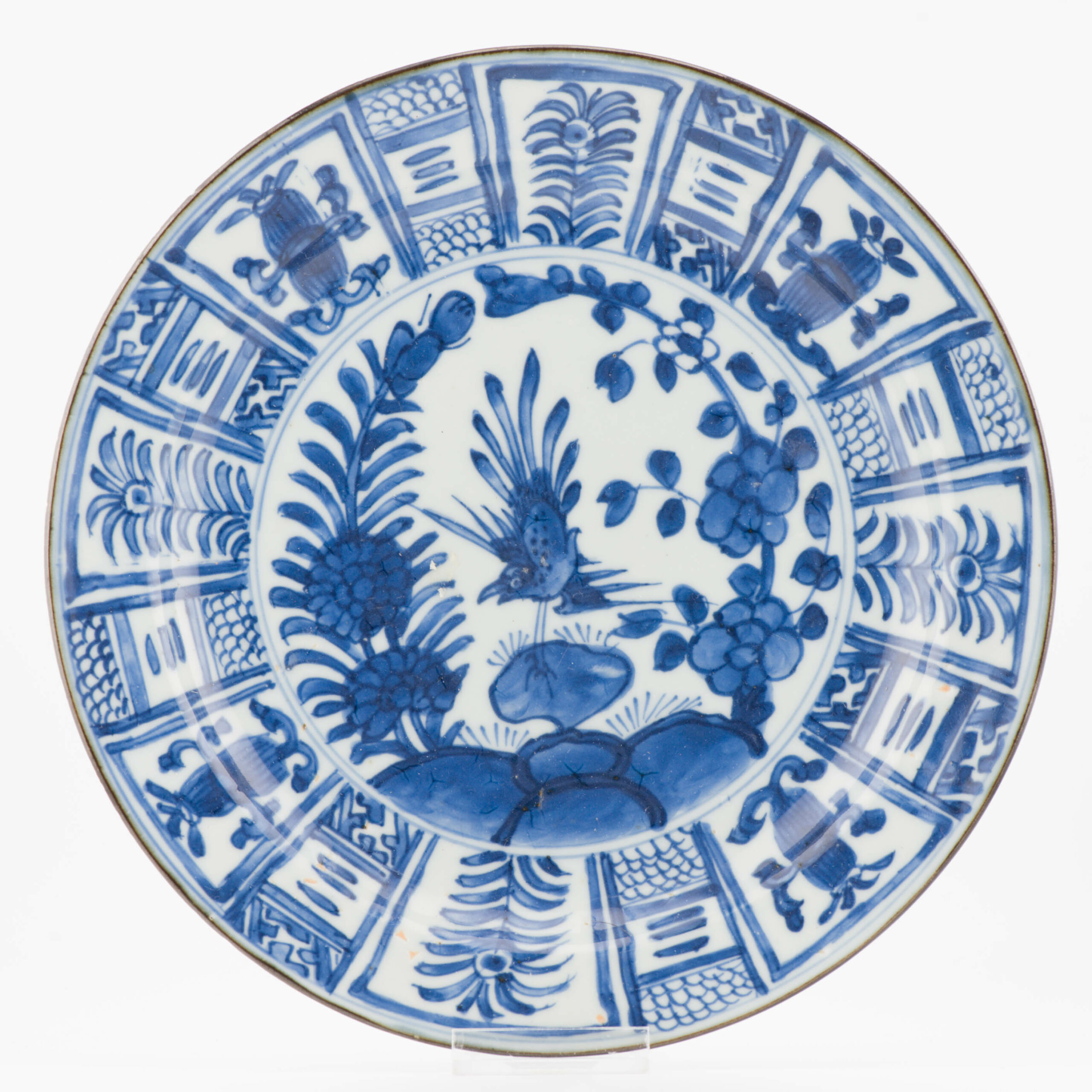 Antique Chinese Porcelain Kangxi-Yongzheng Porcelain Dish Kraak Style Scene