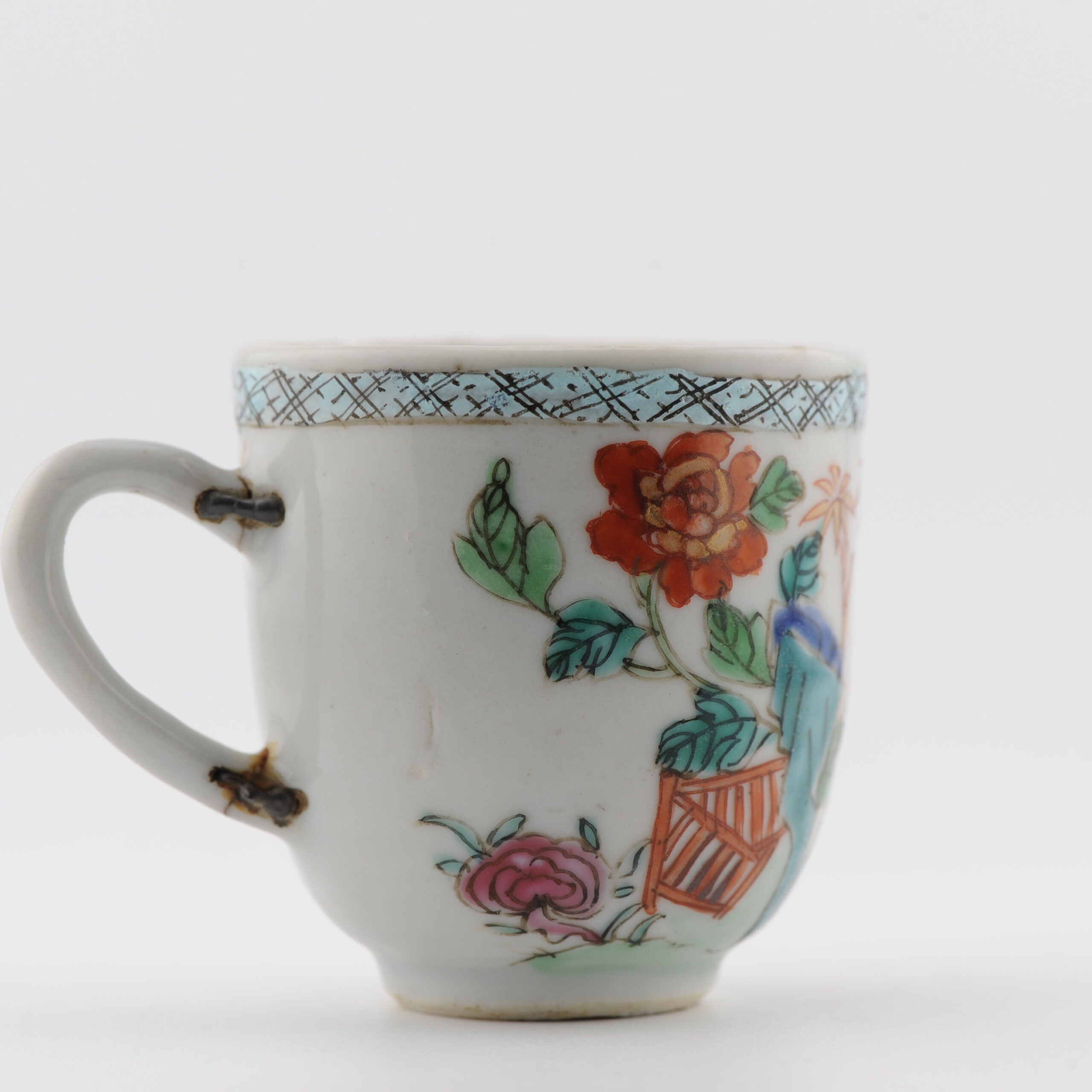 Antique Chinese Coffee Cup Flowers Yonzheng/Qianlong Porcelain - Image 4