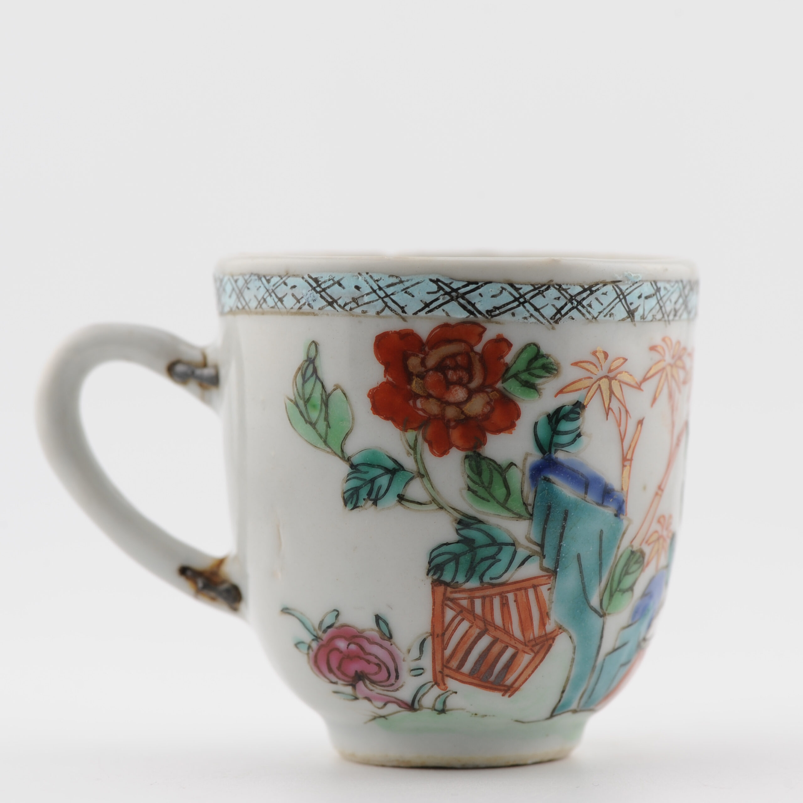 Antique Chinese Coffee Cup Flowers Yonzheng/Qianlong Porcelain - Image 3