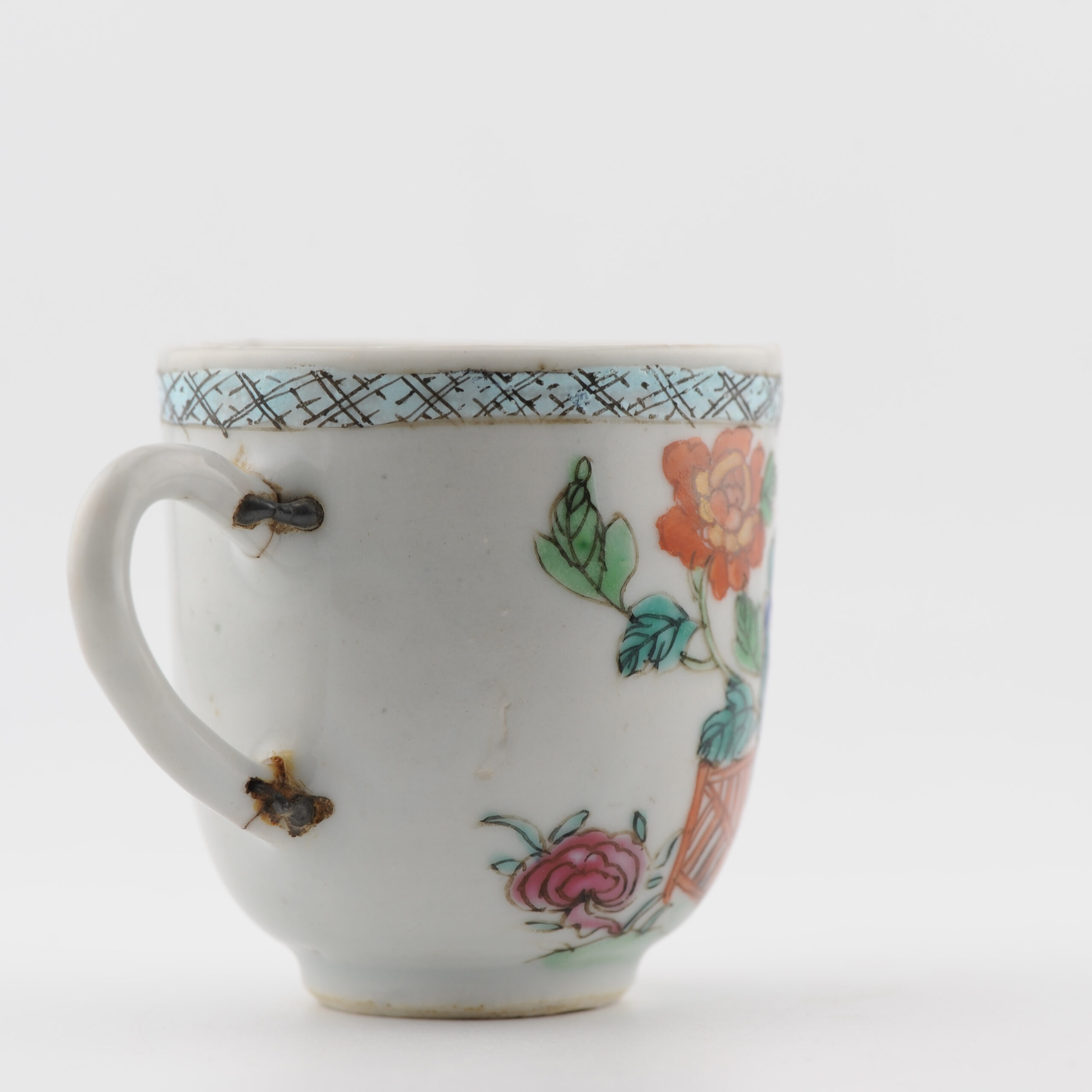 Antique Chinese Coffee Cup Flowers Yonzheng/Qianlong Porcelain - Image 5