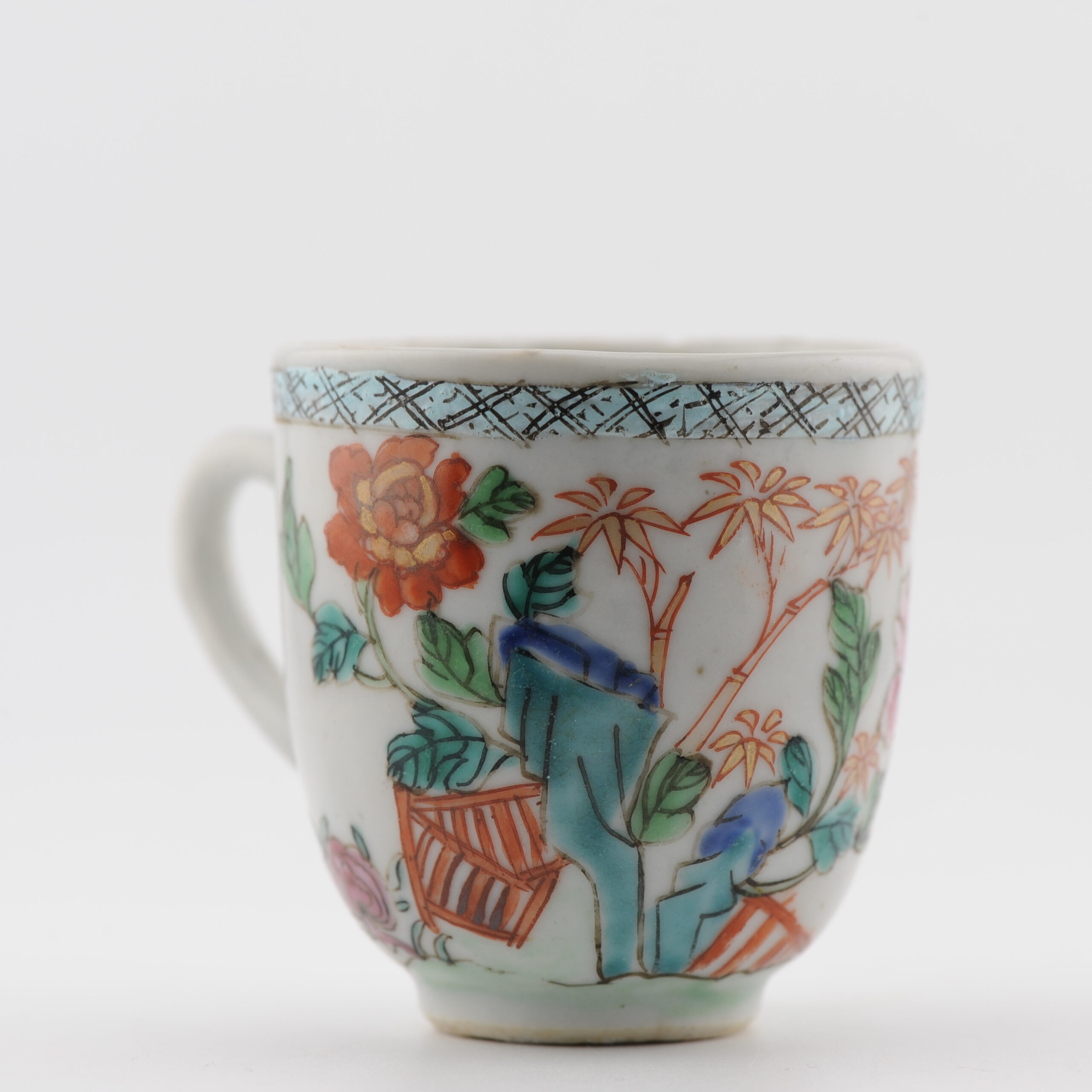 Antique Chinese Coffee Cup Flowers Yonzheng/Qianlong Porcelain - Image 2