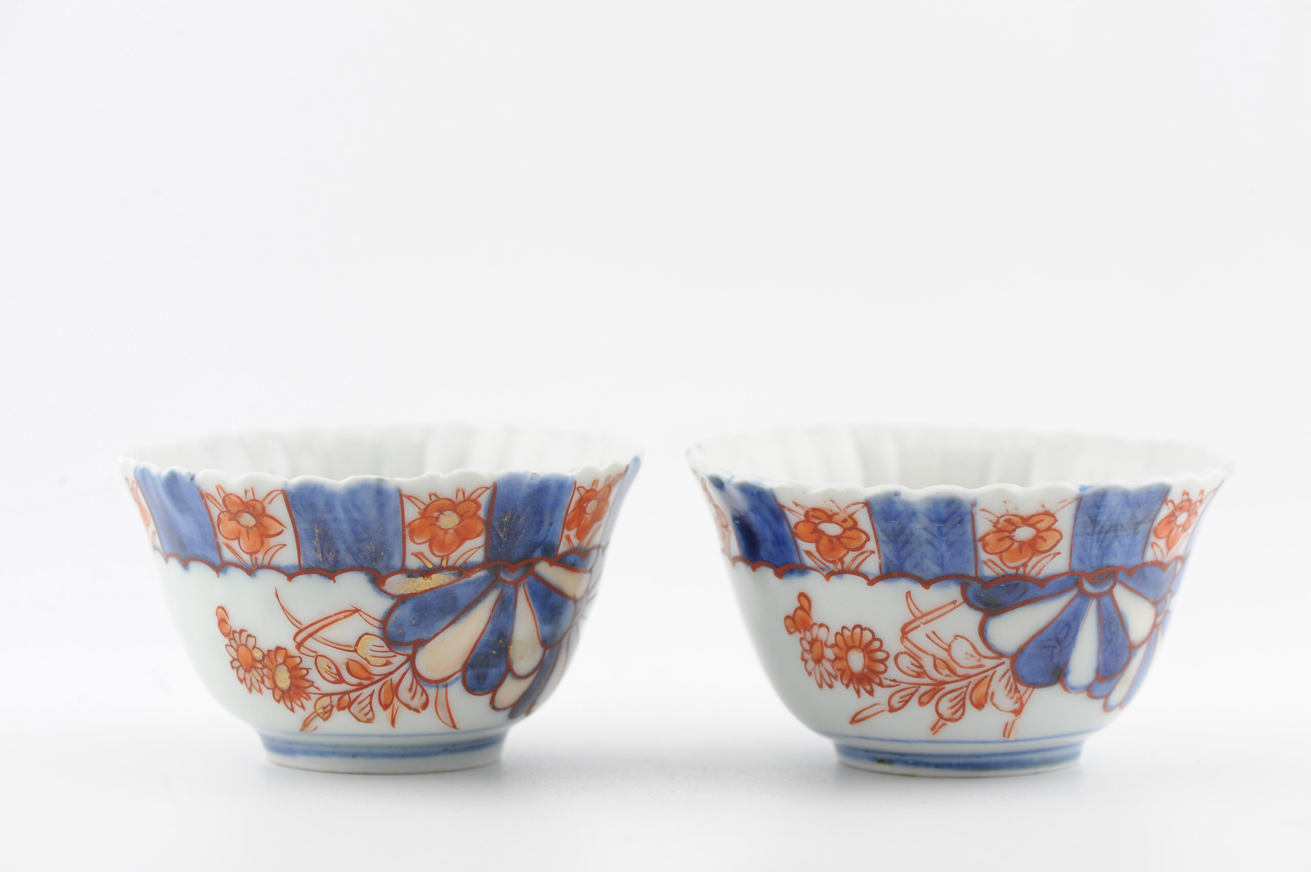 Pair Antique 18C Chinese Porcelain Kangxi Imari Tea Bowls China Flowers - Image 12