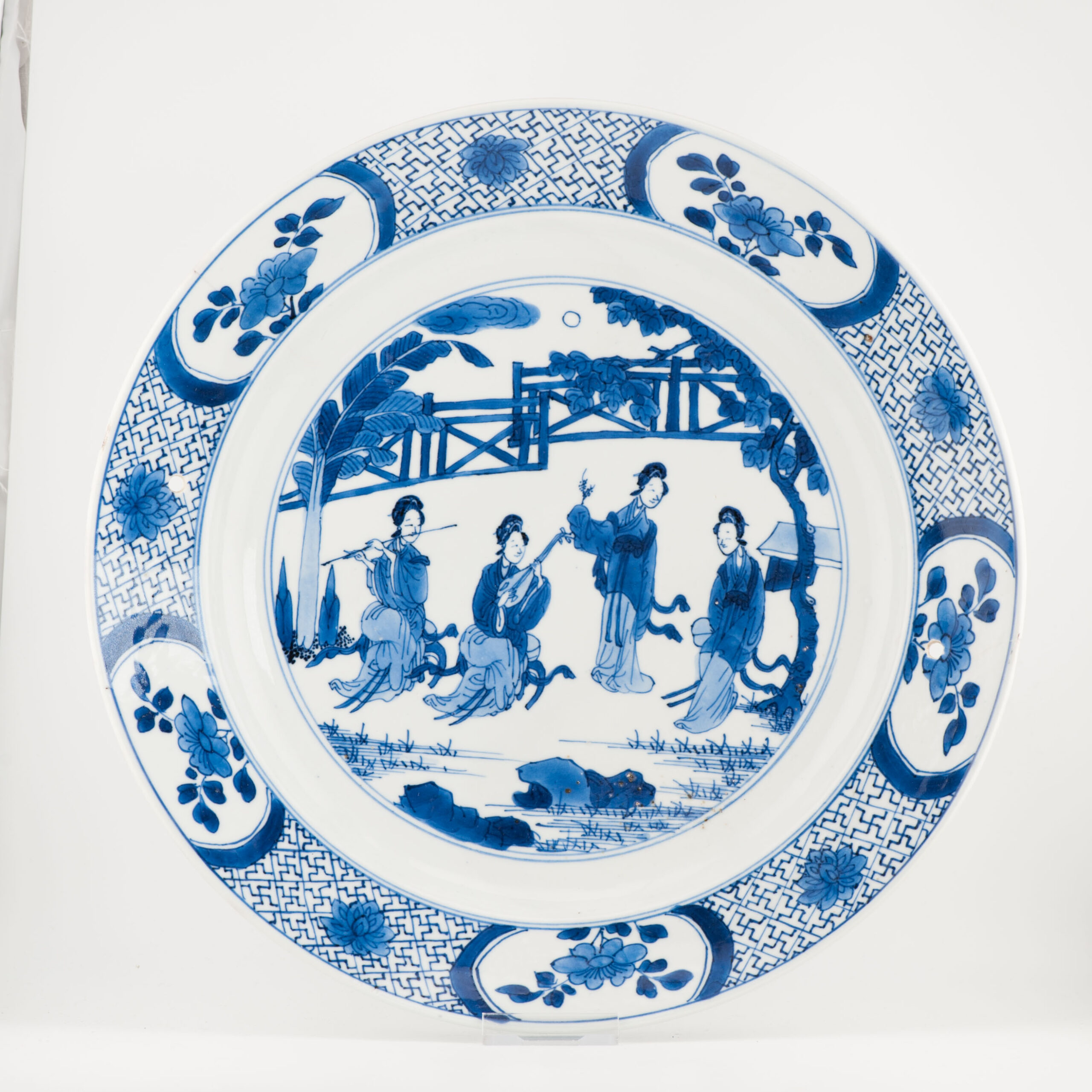 Antique Kangxi Period Chinese Porcelain Dish Music Playing Long Lizas Marked - Image 6