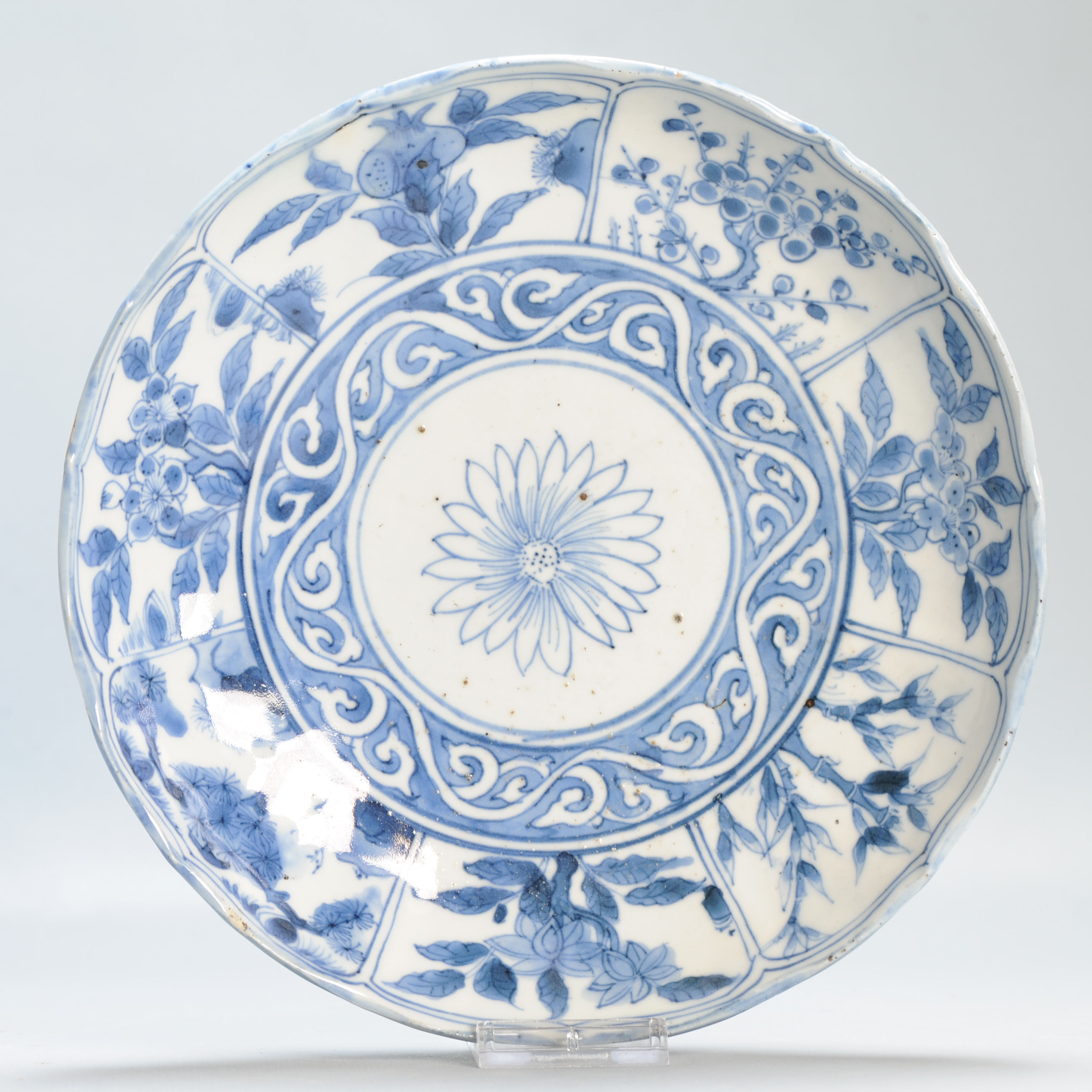 Top Quality Antique Late Ming Period Chinese Porcelain Kosometsuke Plate - Image 2