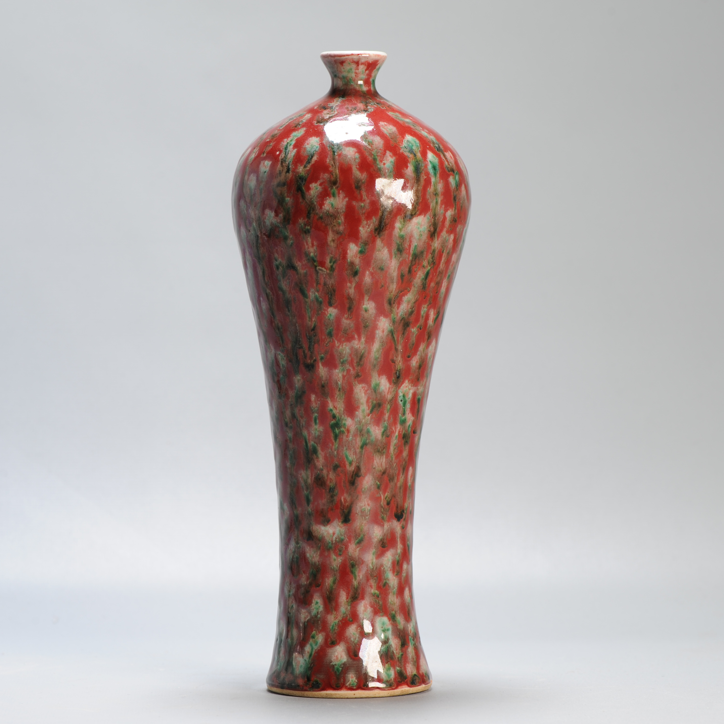 A Chinese flambé-glazed bottle vase 19/20C with six-character Mark - Image 7