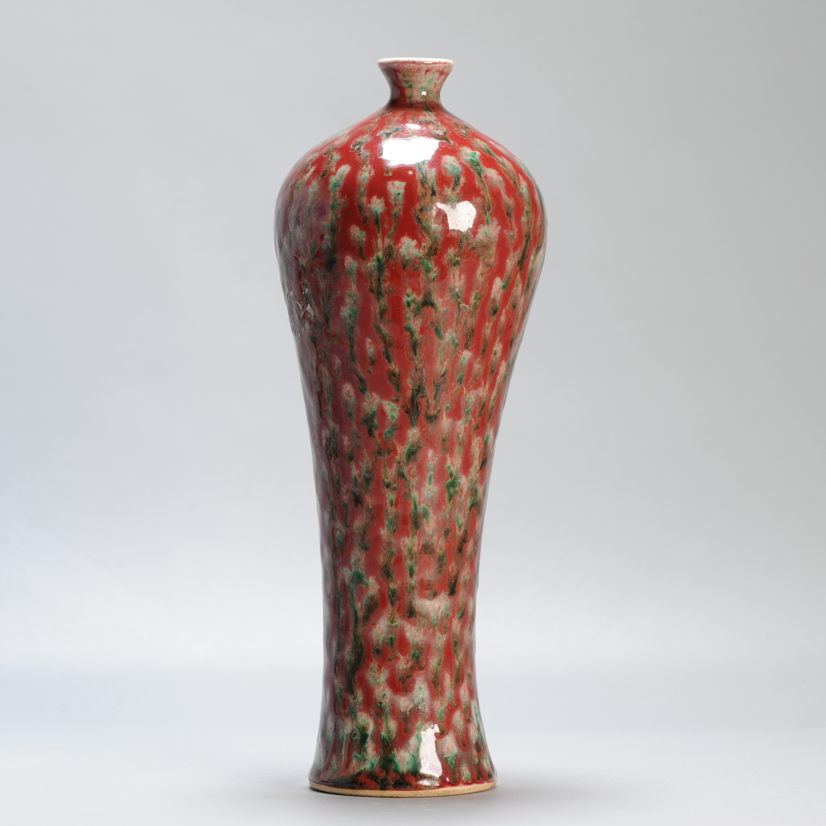 A Chinese flambé-glazed bottle vase 19/20C with six-character Mark - Image 8