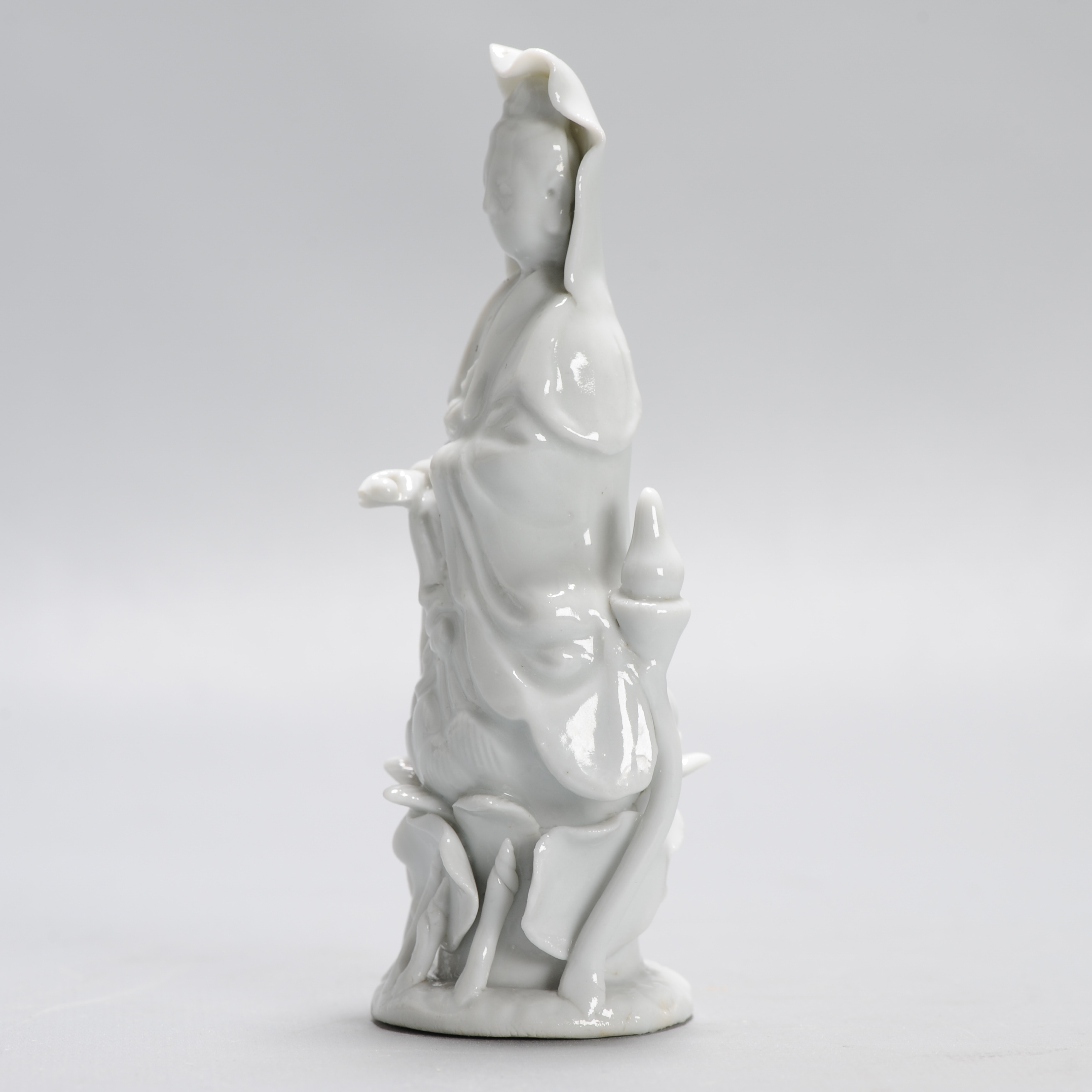 Lovely 17/18th century Dehua Blanc de Chine Guanyin Statue China Chinese - Image 11