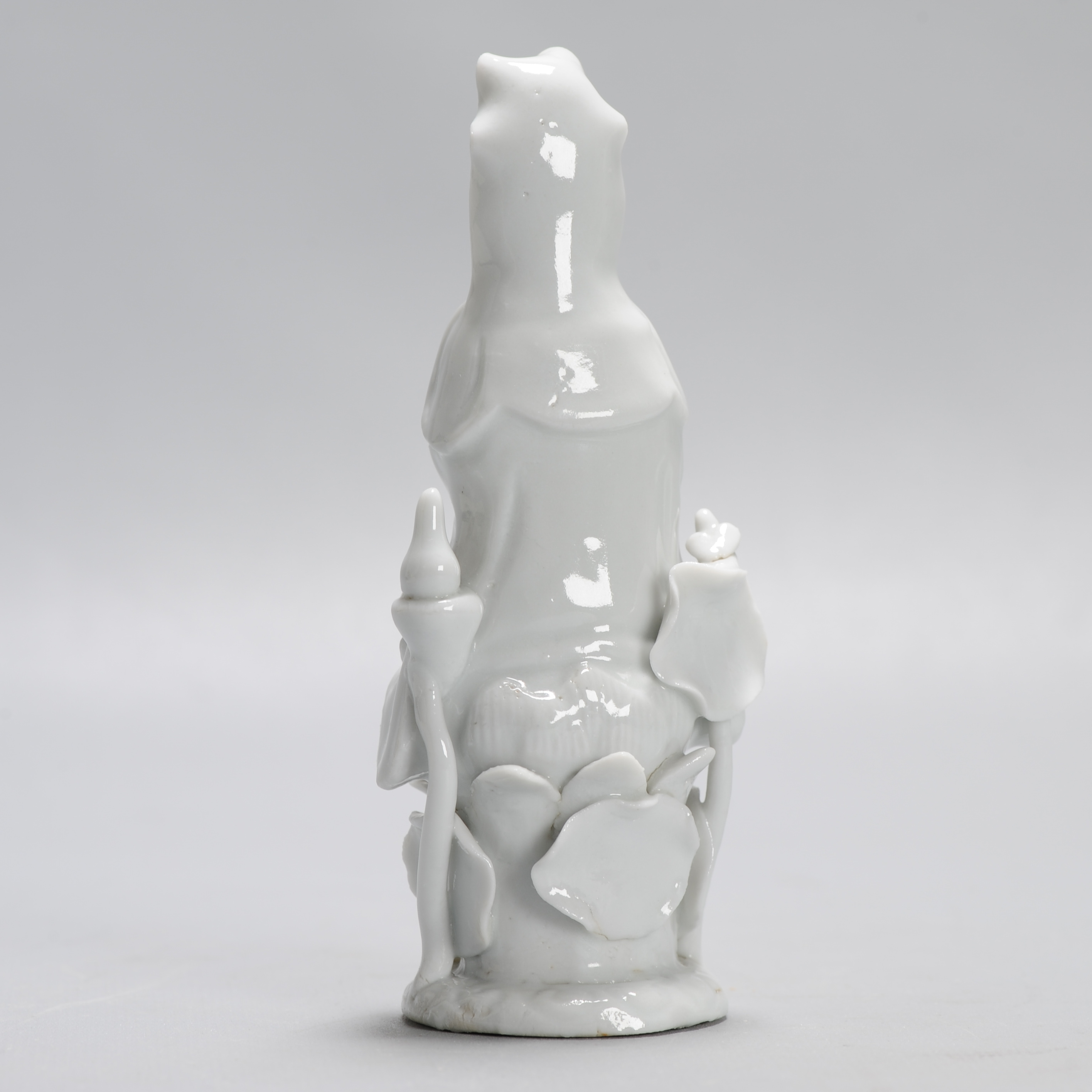 Lovely 17/18th century Dehua Blanc de Chine Guanyin Statue China Chinese - Image 8