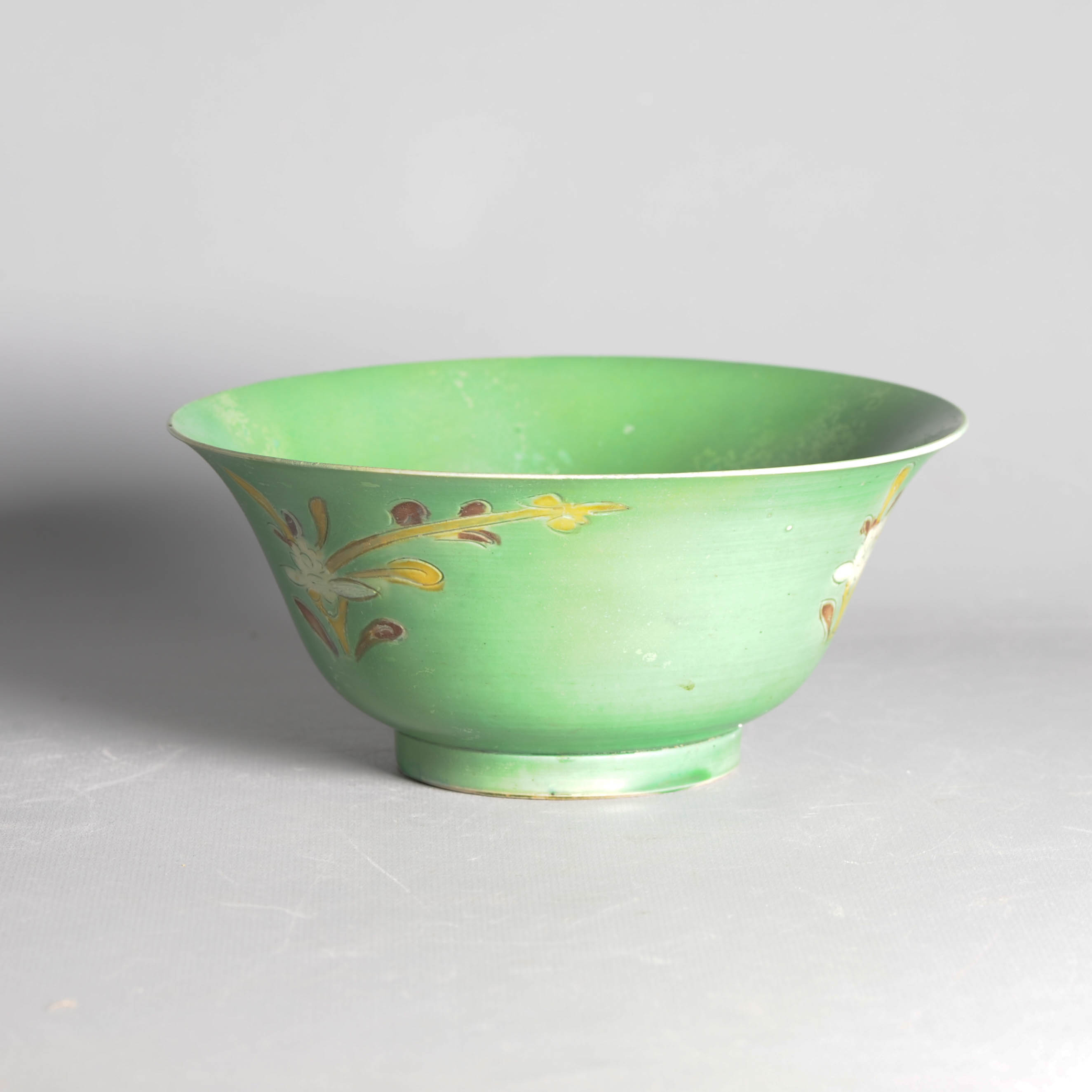 Ca 1700 Kangxi period Chinese Porcelain green-ground 'Brinjal' bowl Floral - Image 7