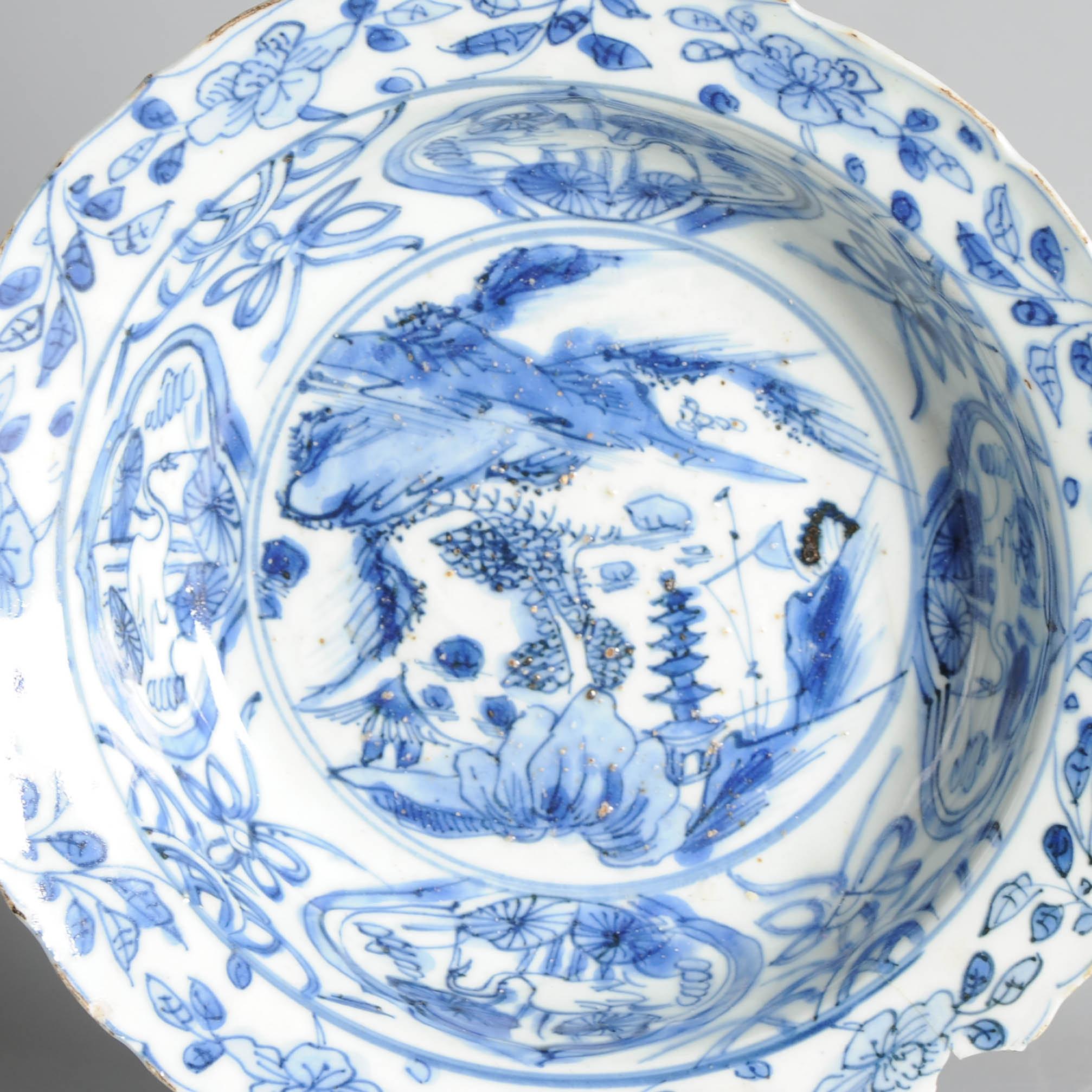 Large Antique Wanli Ming Chinese Porcelain Kraak Landscape Crane Klapmuts - Image 5