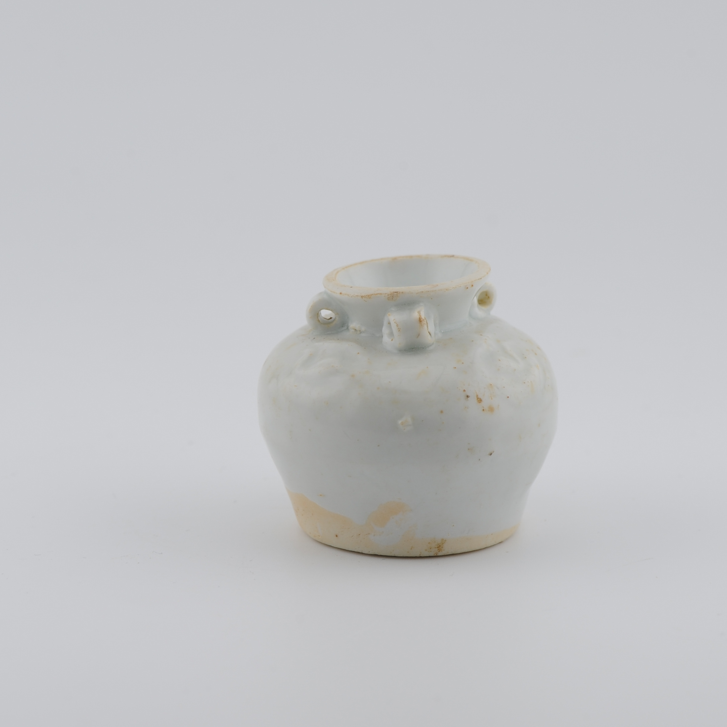 Antique Chinese Ming Dynasty Lovely Shaped Jar Dehua White monochrome - Image 4
