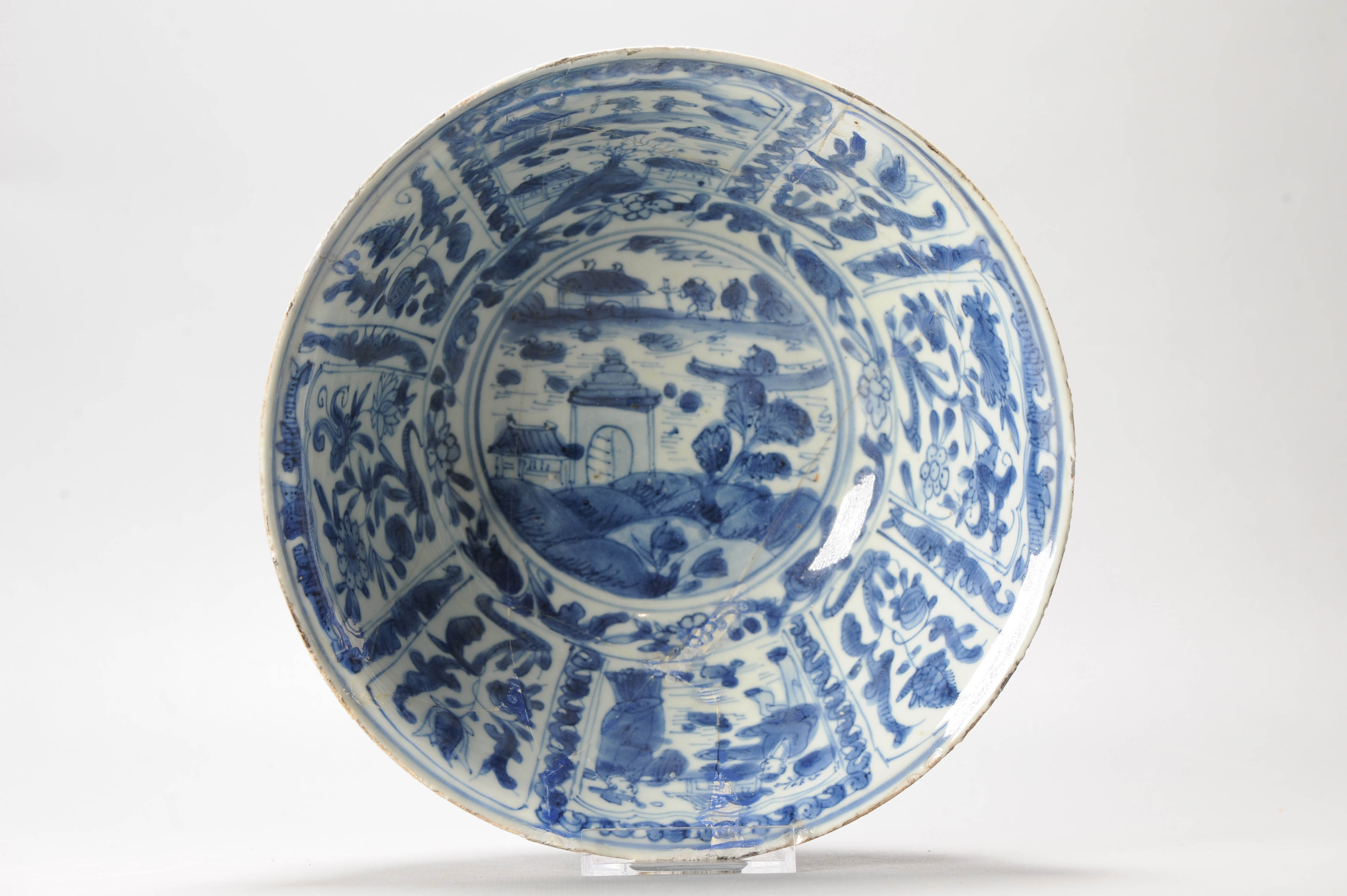 Antique Chongzhen Ming Chinese Porcelain Kraak Bowl with a Landscape Scene - Image 8