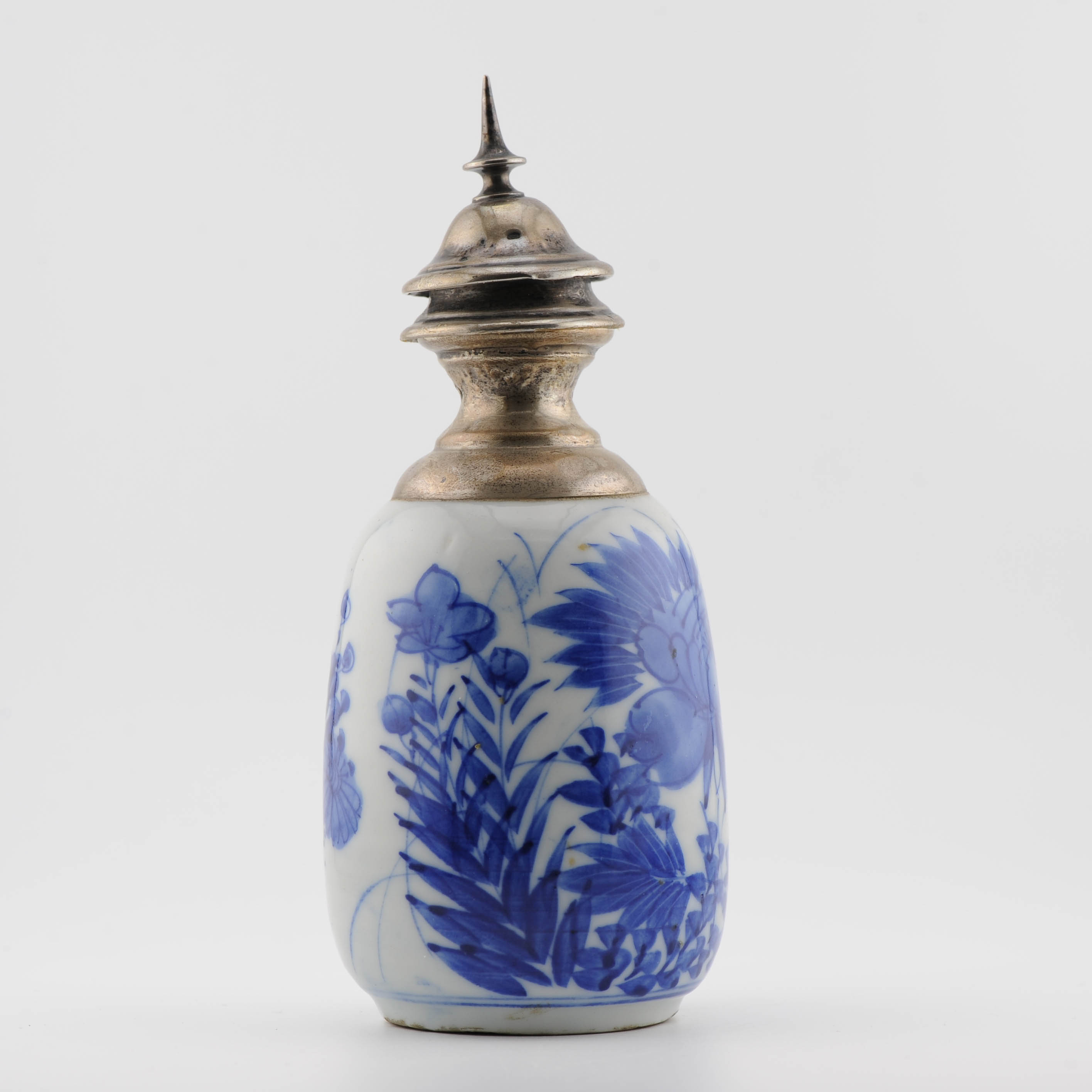 Antique Edo/Meiji Period 19th c Japanese Porcelain Vase made into A tea caddy - Image 4