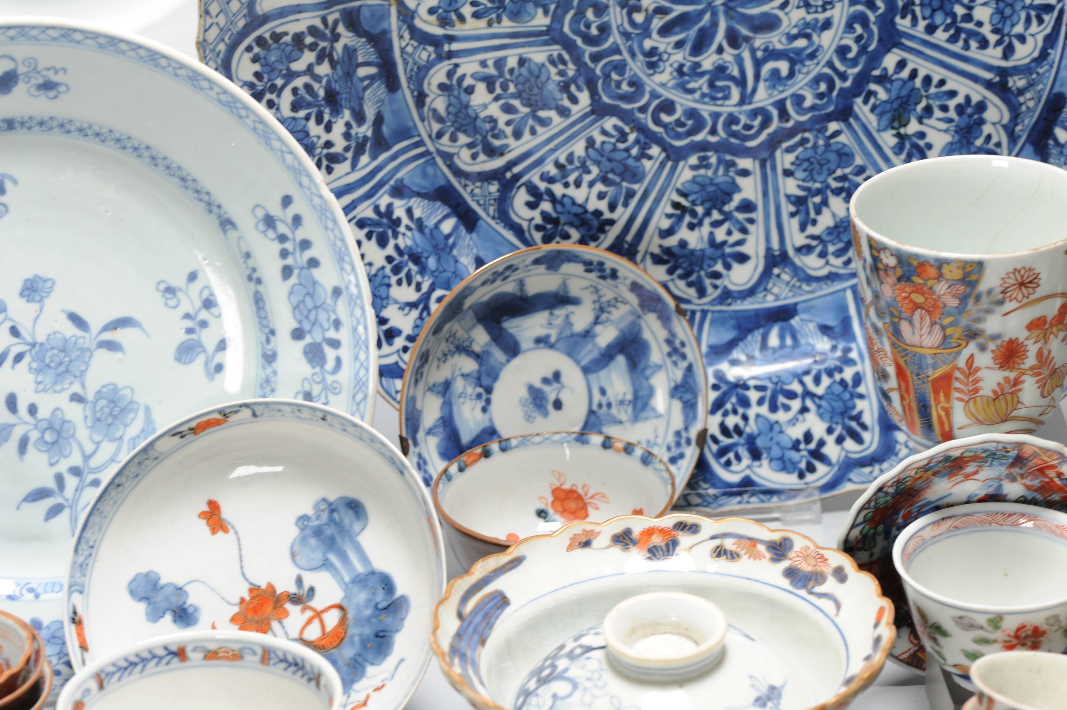LARGE Chinese Japanese porcelain COLLECTORS LOT Plates Bowls Teapot - Image 6