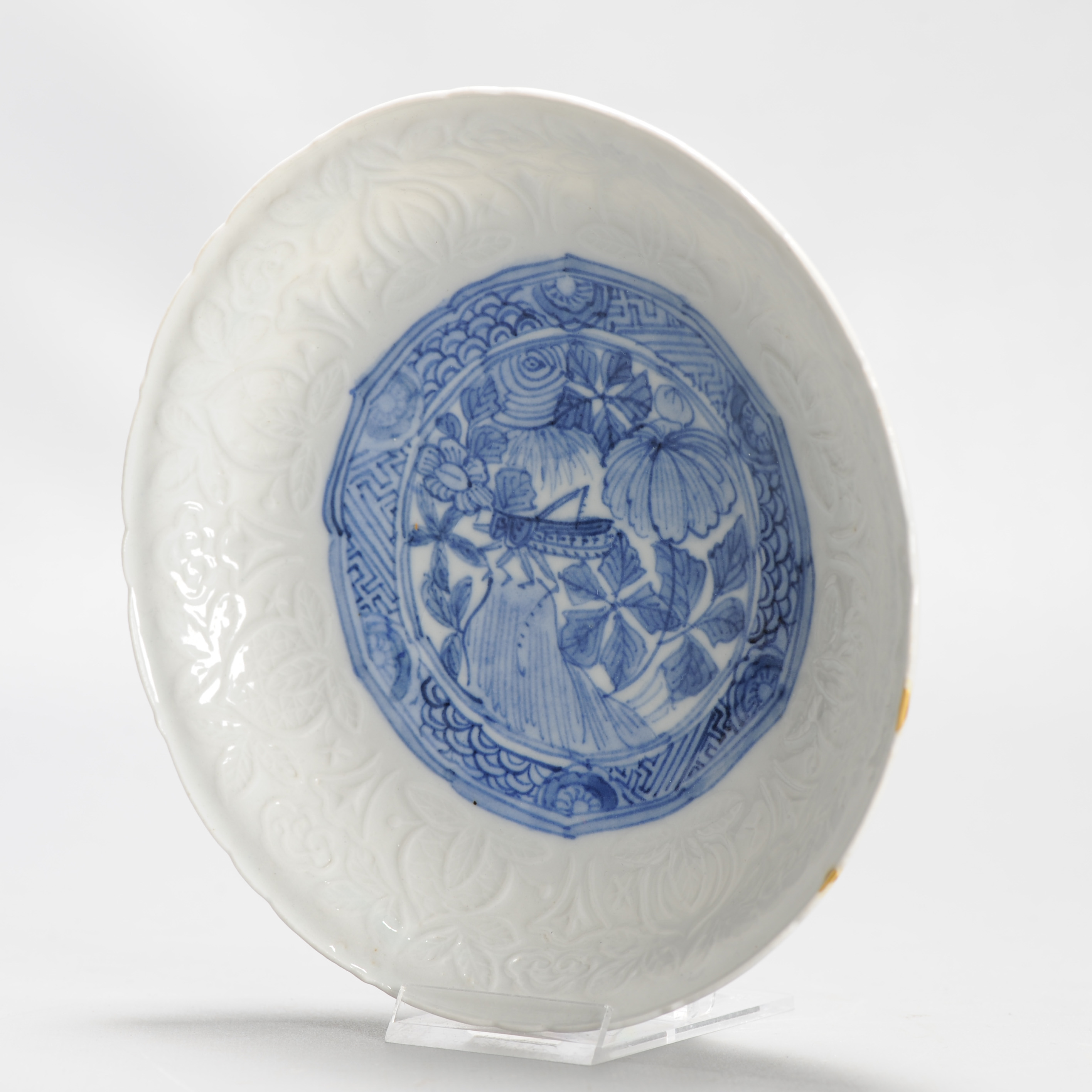 Antique Wanli Pre 1600 Ming Chinese Porcelain Kraak Dish with Relief - Image 13