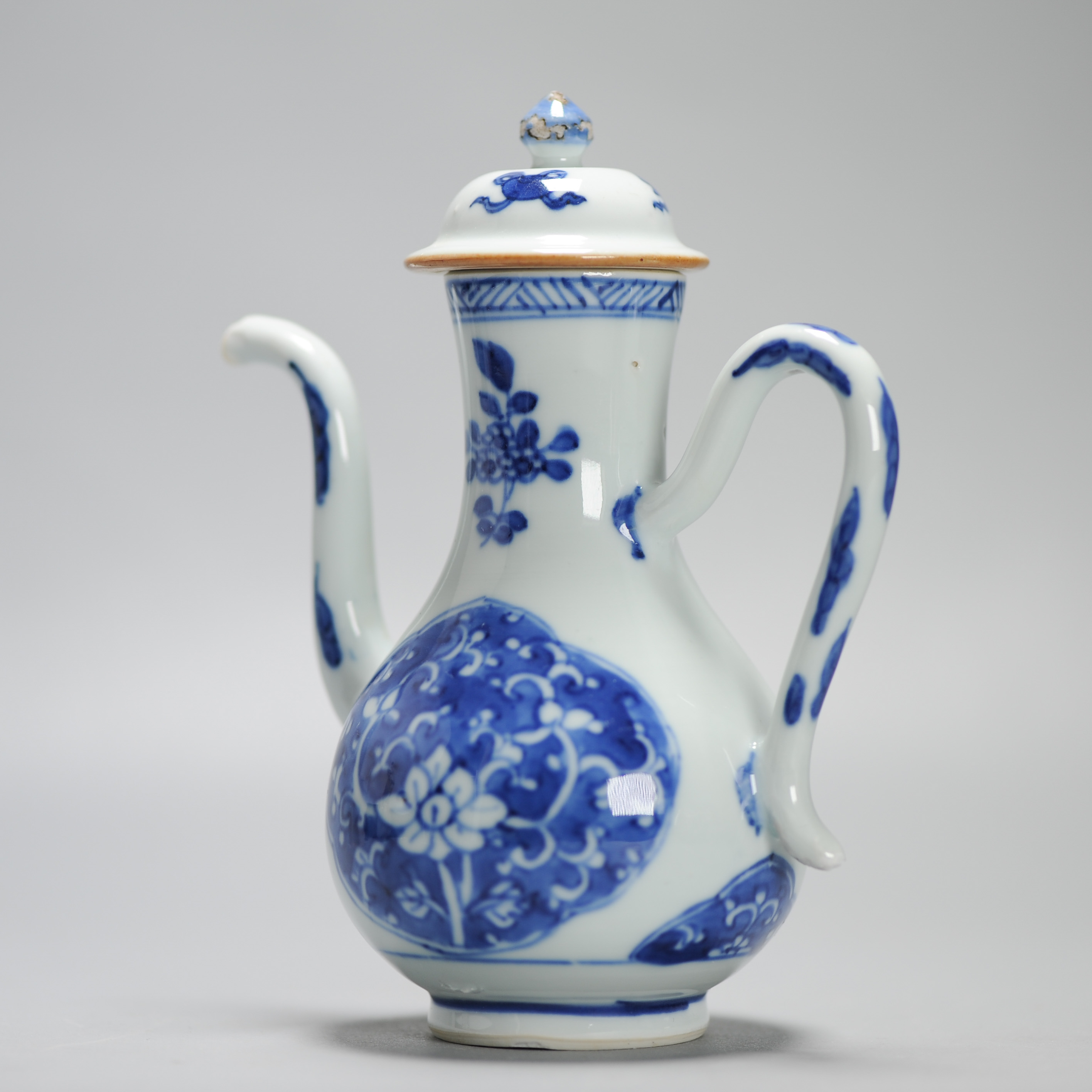 Antique Kangxi Period Ca 1700 Chinese Porcelain Jug Blue and White China Flower - Image 8