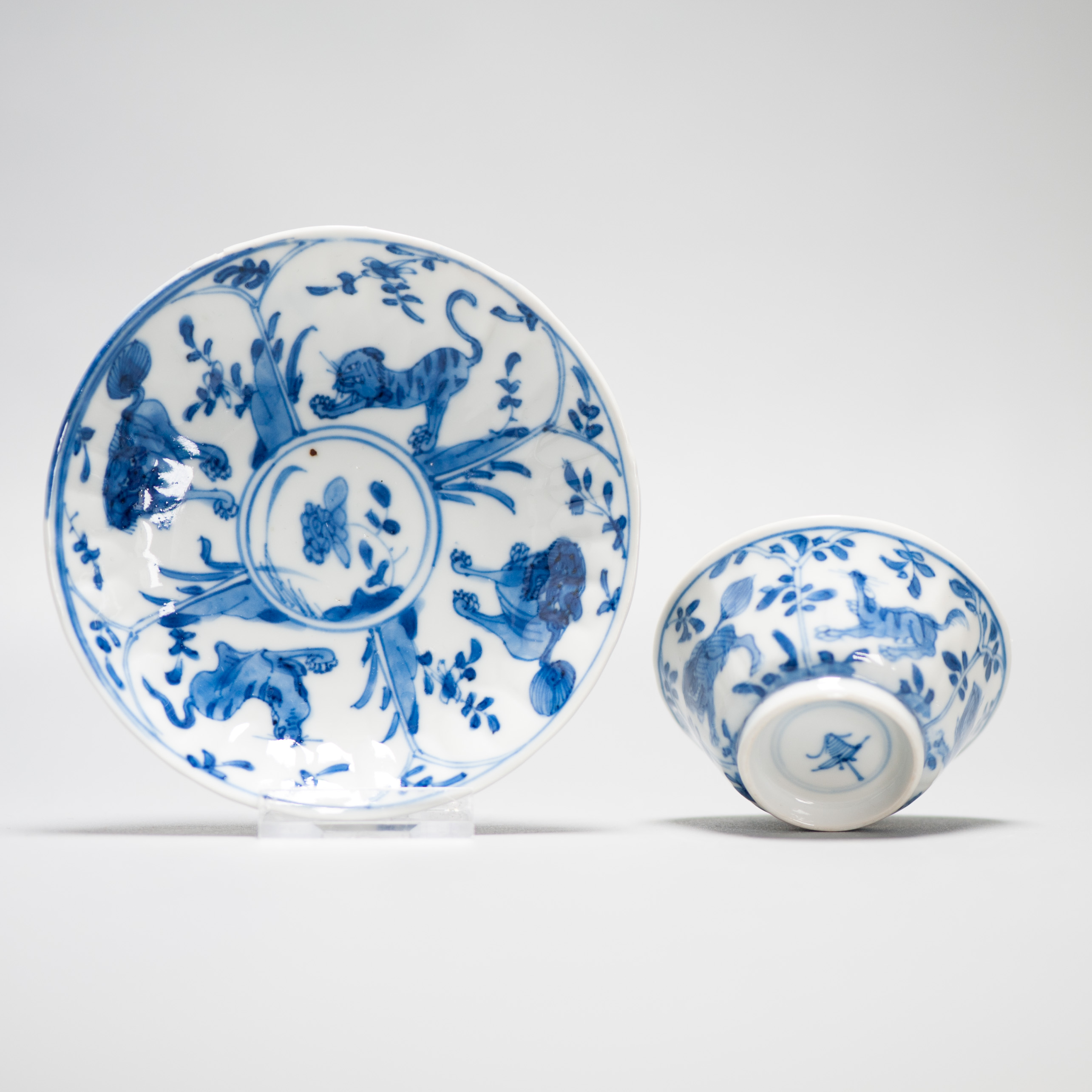 Antique Kangxi Period Chinese porcelain Tea Set Tiger and Foo Dog Marked - Image 8