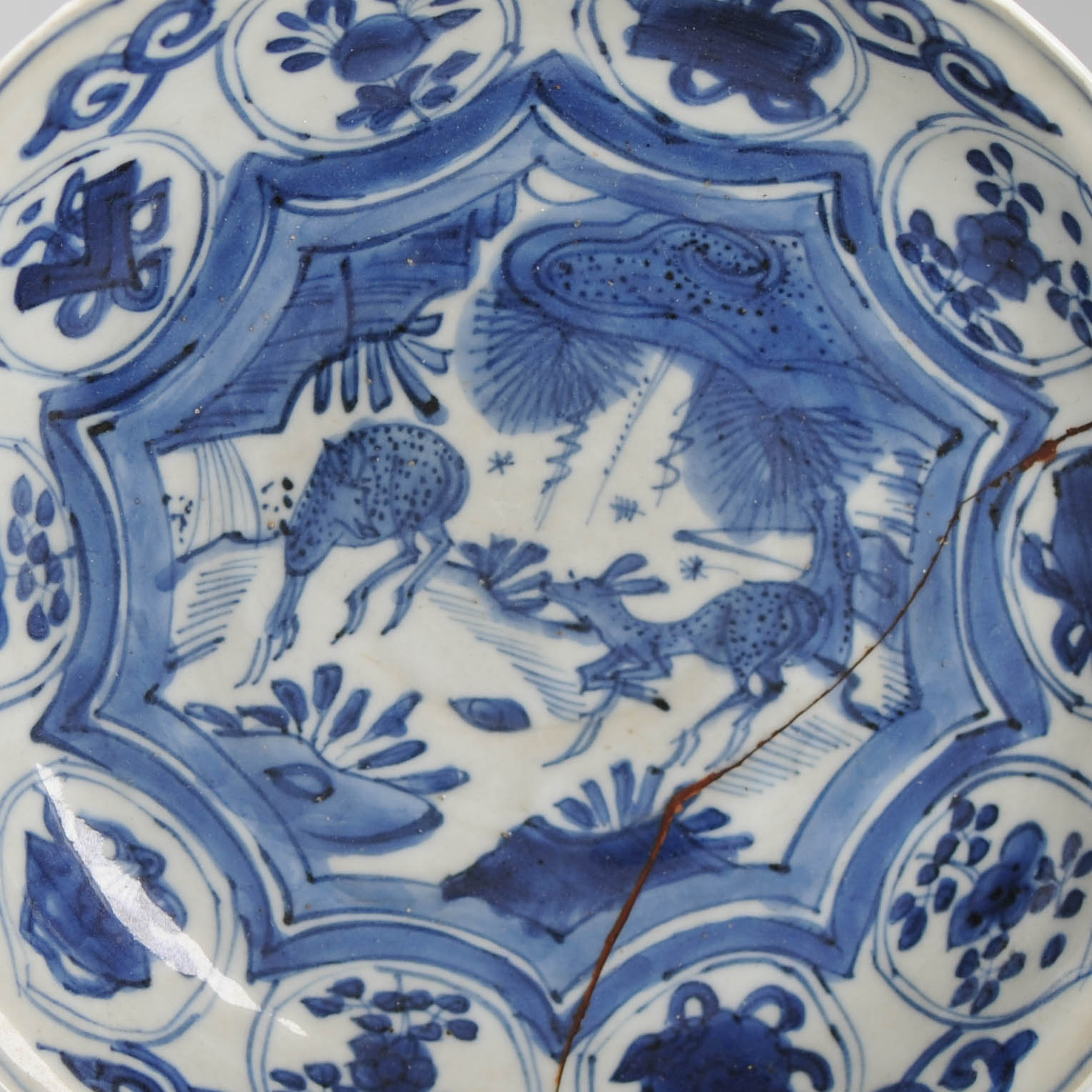 Antique Ming Period Chinese Porcelain Kraak two deer plate China Wanli - Image 4