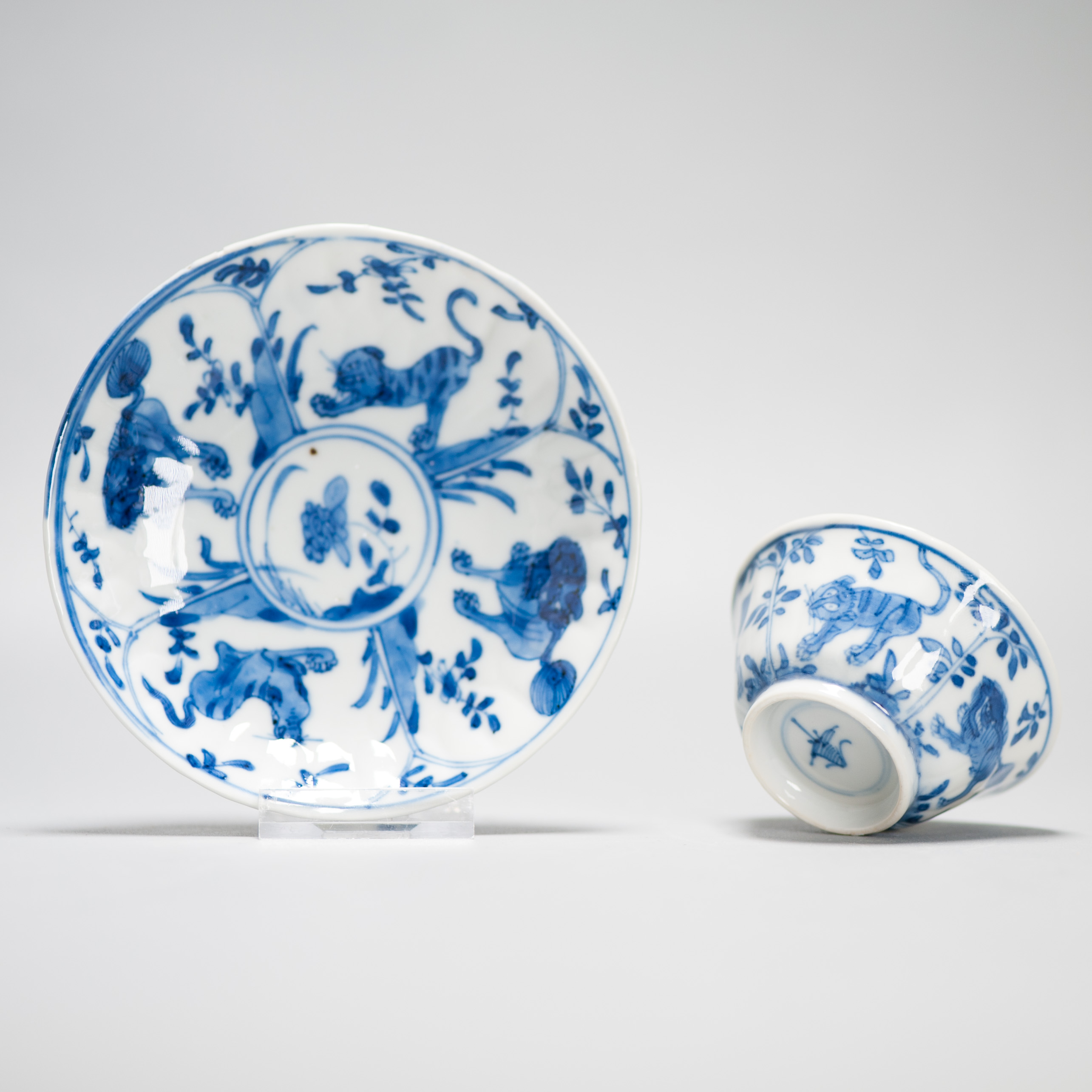 Antique Kangxi Period Chinese porcelain Tea Set Tiger and Foo Dog Marked - Image 2