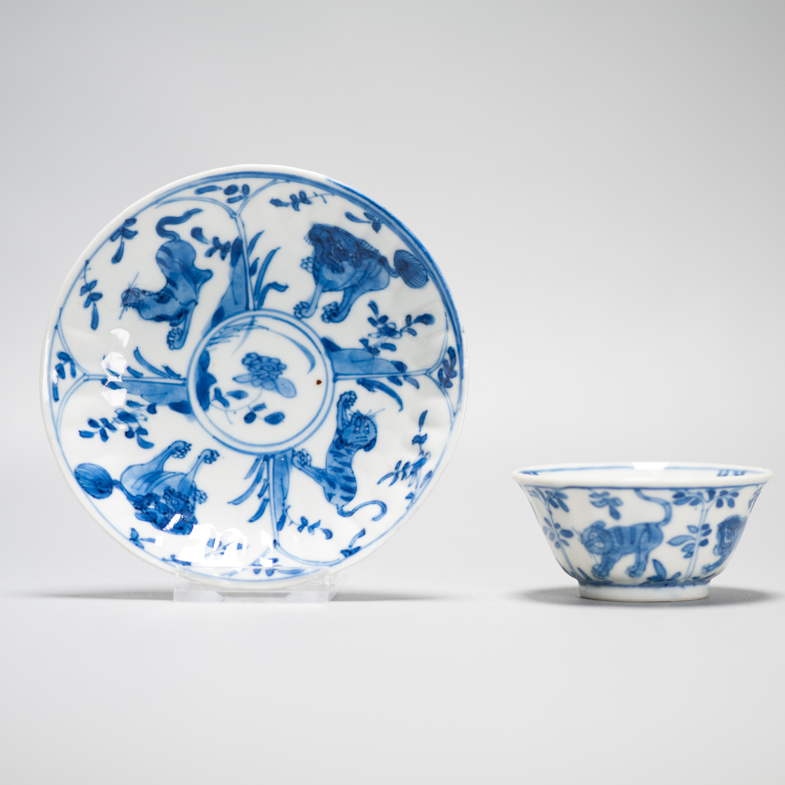 Antique Kangxi Period Chinese porcelain Tea Set Tiger and Foo Dog Marked - Image 10