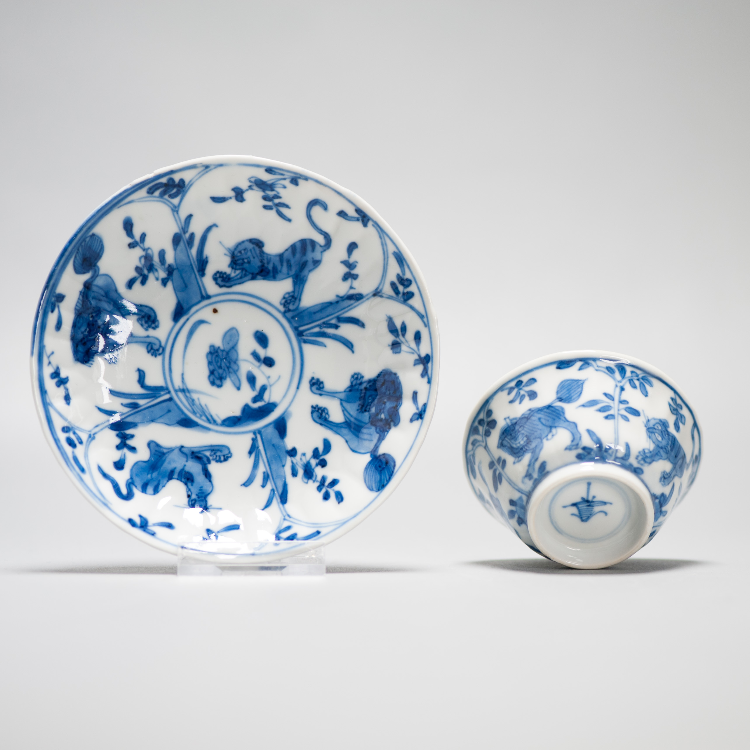 Antique Kangxi Period Chinese porcelain Tea Set Tiger and Foo Dog Marked - Image 3