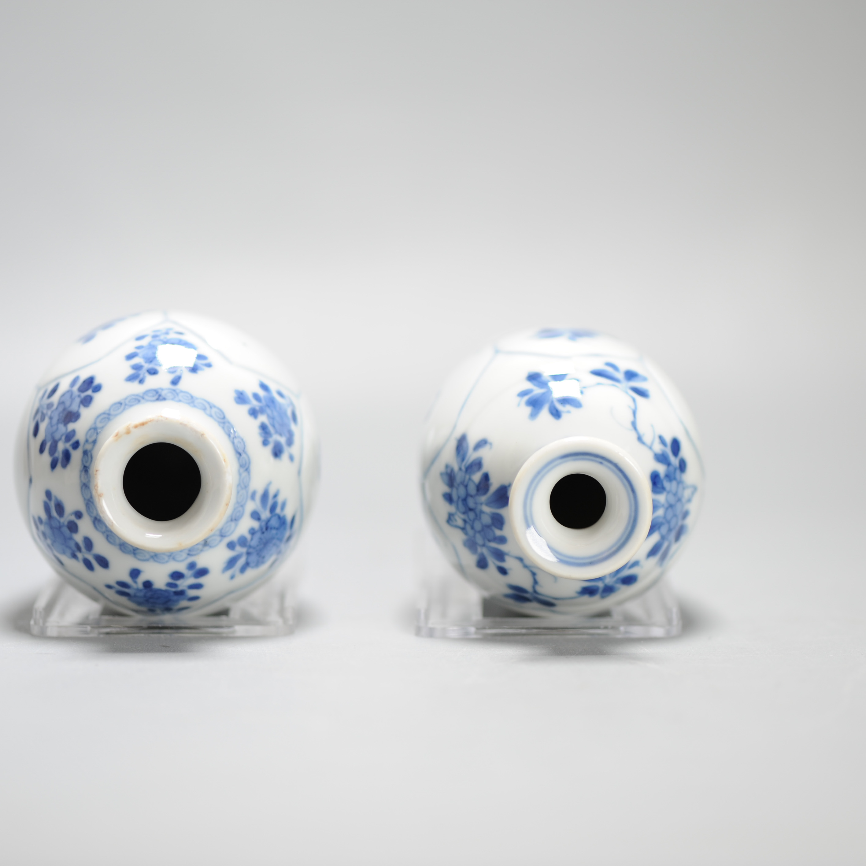 Antique Chinese Porcelain Vases With Figural Scene Kangxi Period YU Mark - Image 10
