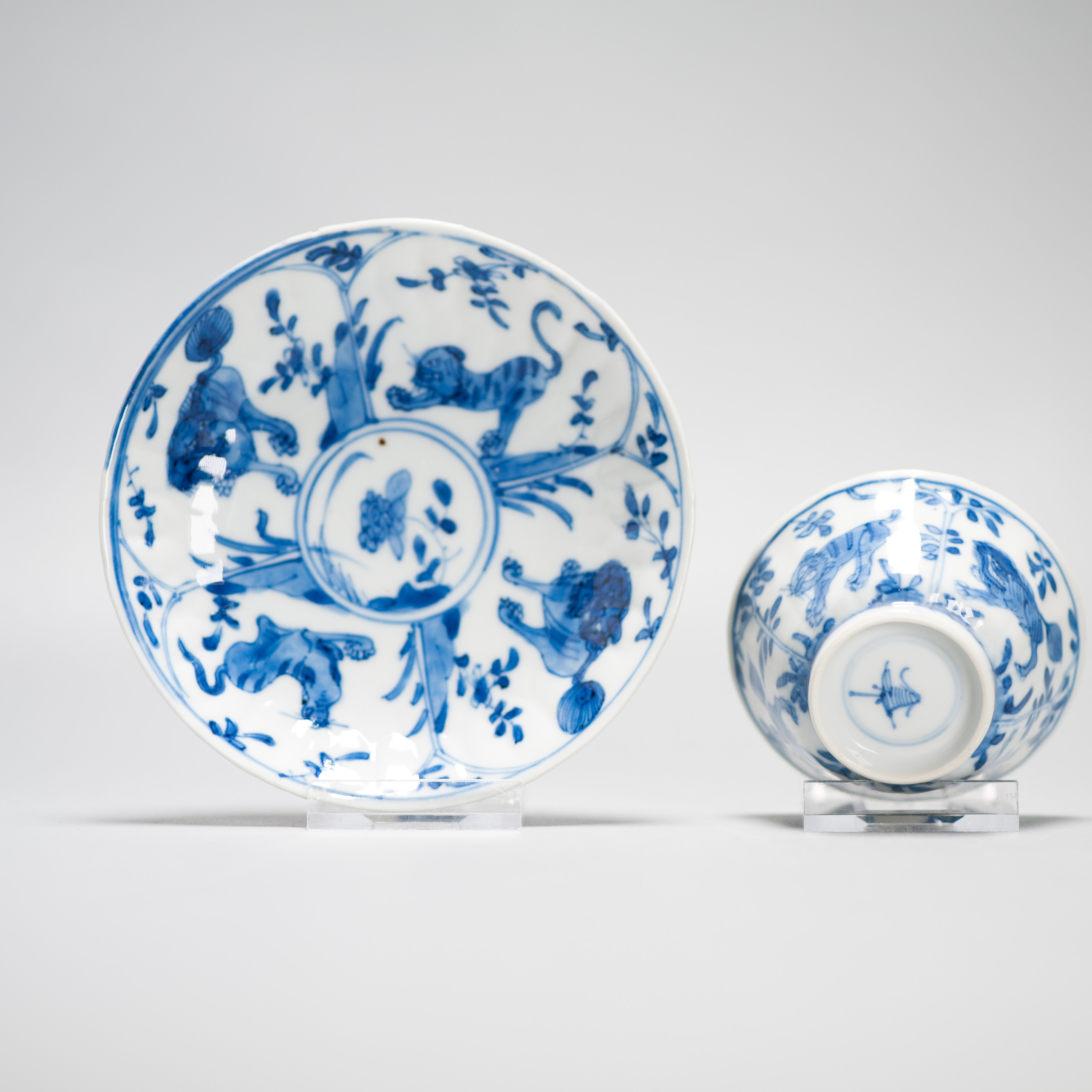 Antique Kangxi Period Chinese porcelain Tea Set Tiger and Foo Dog Marked - Image 14