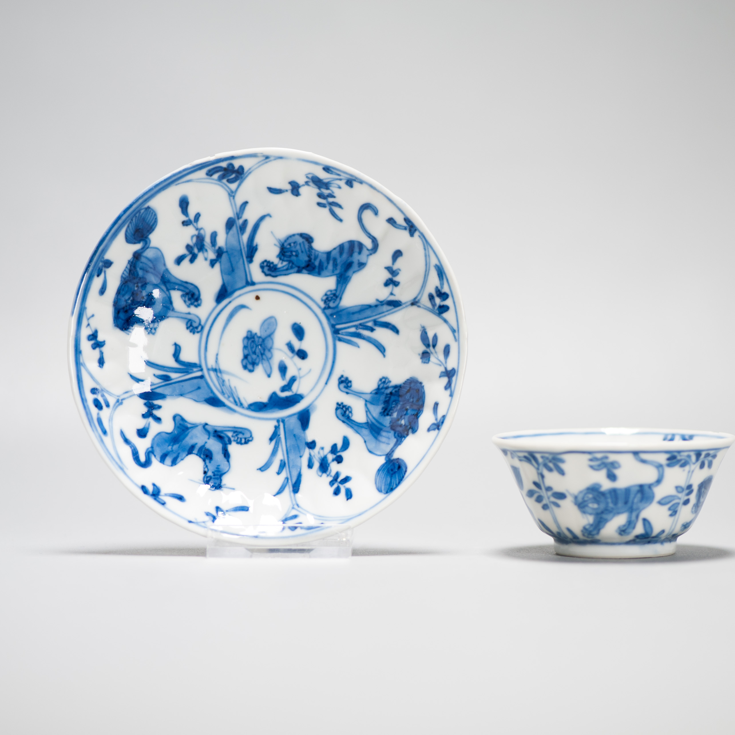 Antique Kangxi Period Chinese porcelain Tea Set Tiger and Foo Dog Marked - Image 12