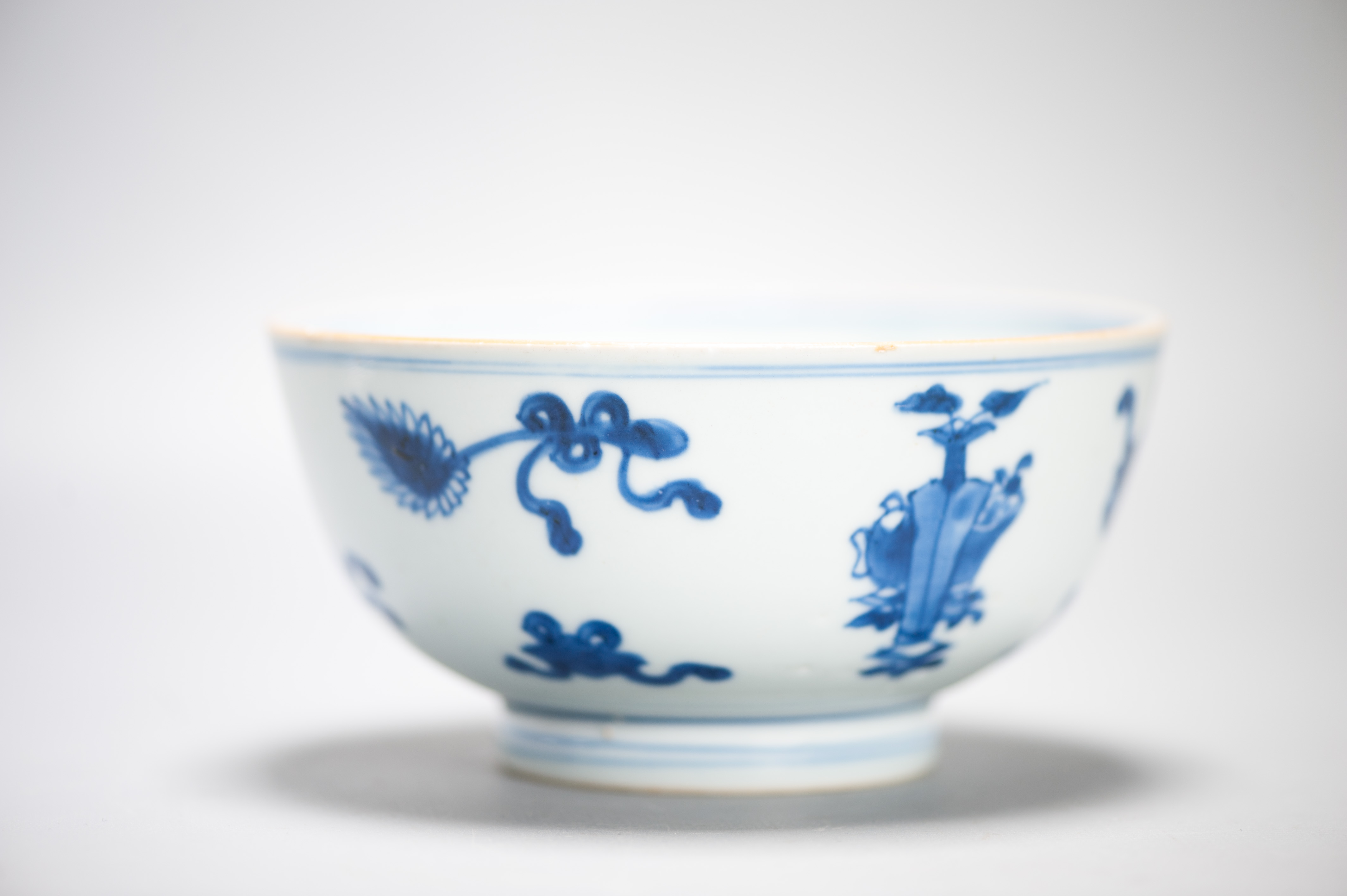 Kangxi period Chinese porcelain Bowl with Valuables Objects Double Fish Mark - Image 14