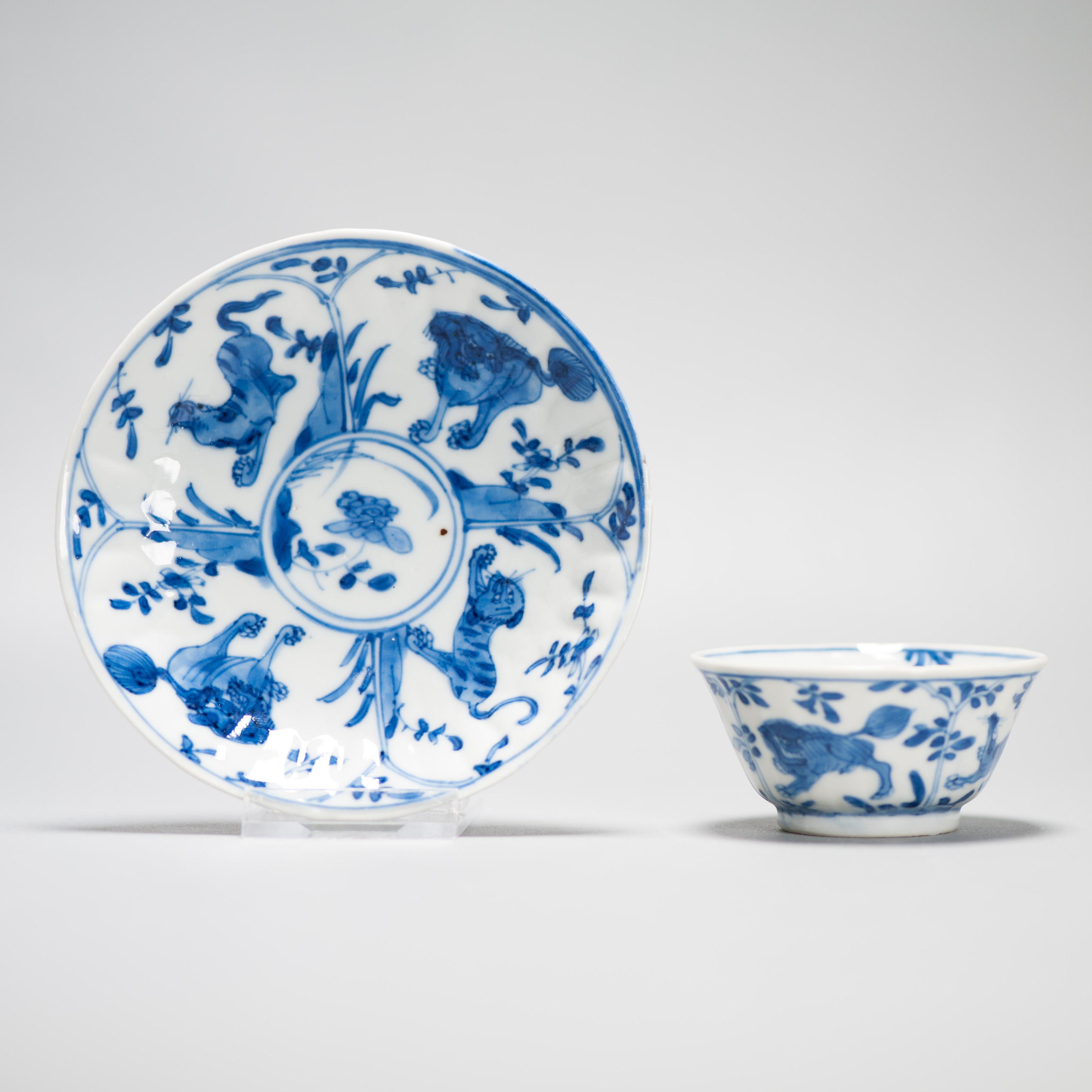 Antique Kangxi Period Chinese porcelain Tea Set Tiger and Foo Dog Marked - Image 9