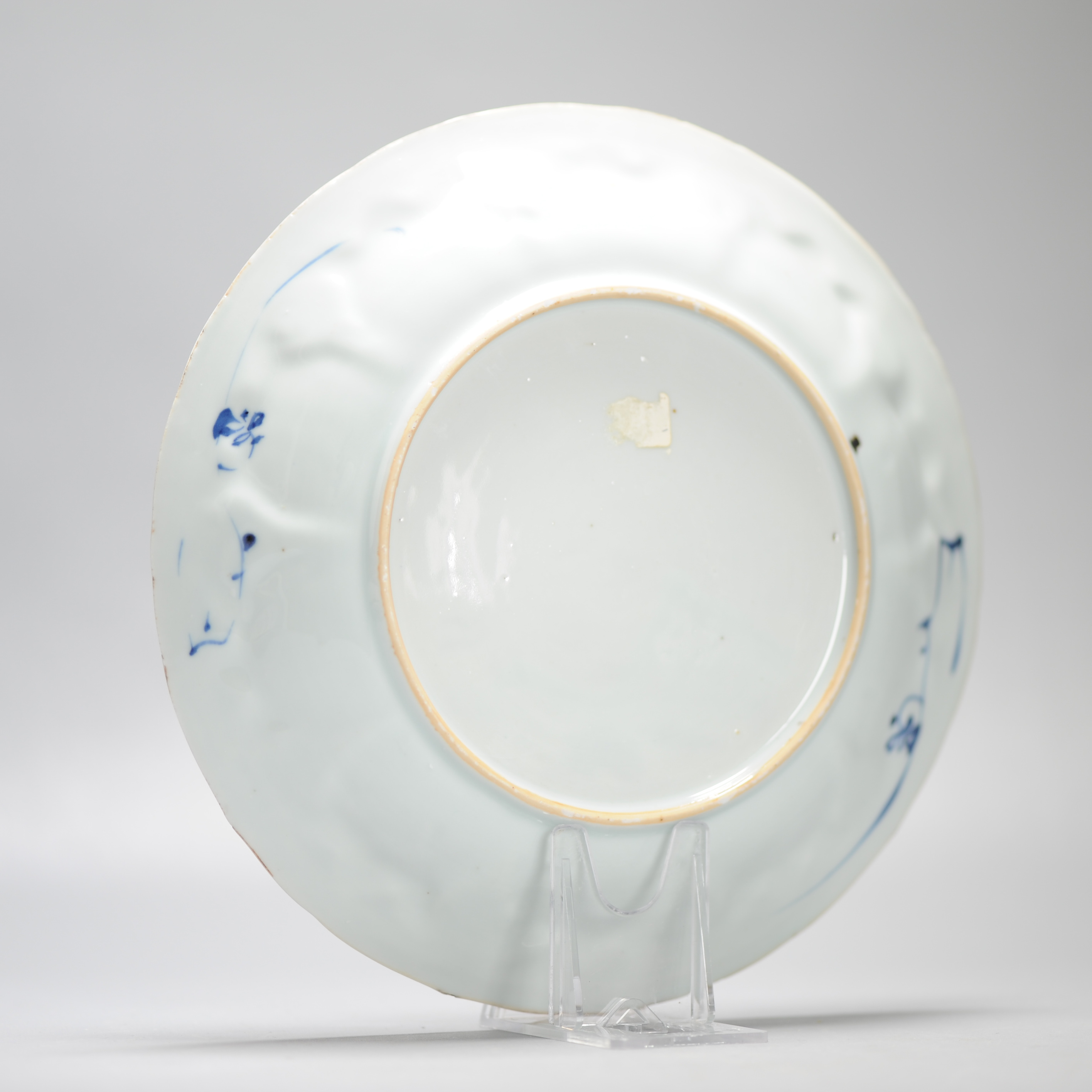 Top Quality 1720 Antique Chinese Porcelain Dish Kangxi Period with Ladies - Image 8