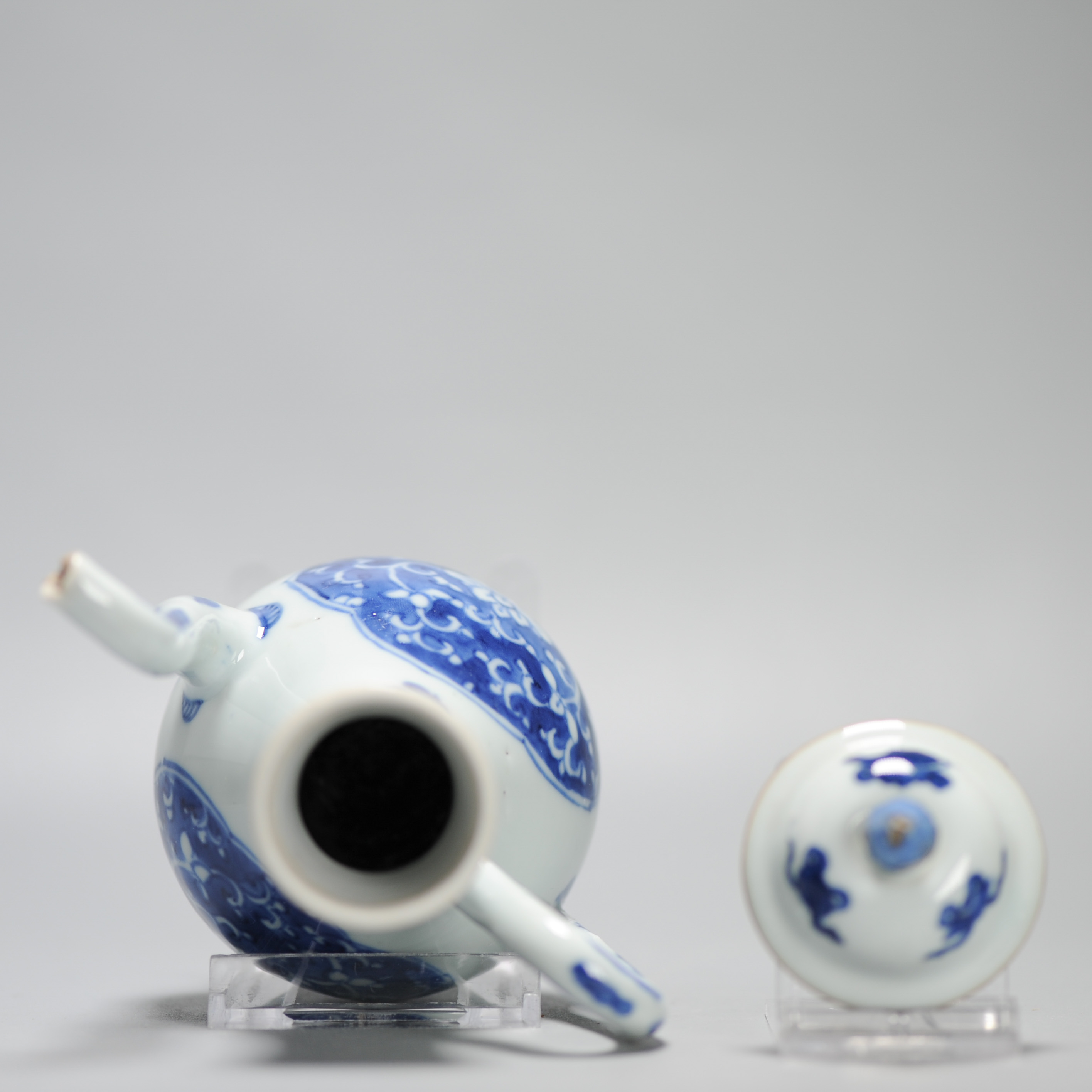 Antique Kangxi Period Ca 1700 Chinese Porcelain Jug Blue and White China Flower - Image 12