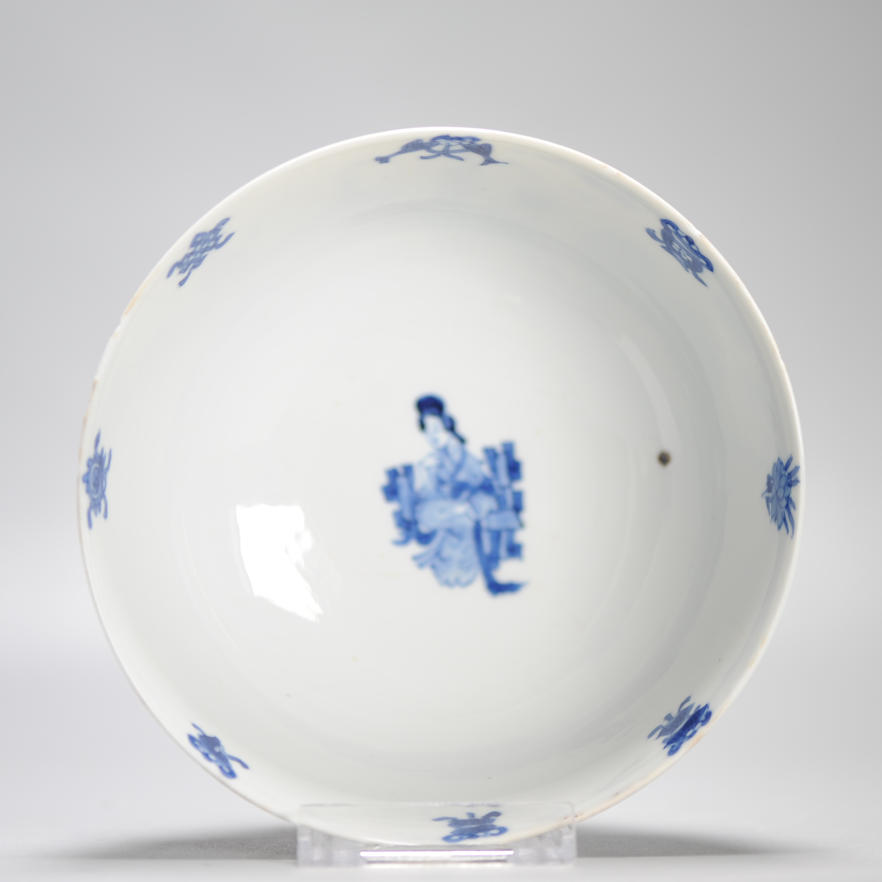 Kangxi period Chinese porcelain Bowl Figures Flowers Objects Chenghua Mark - Image 4