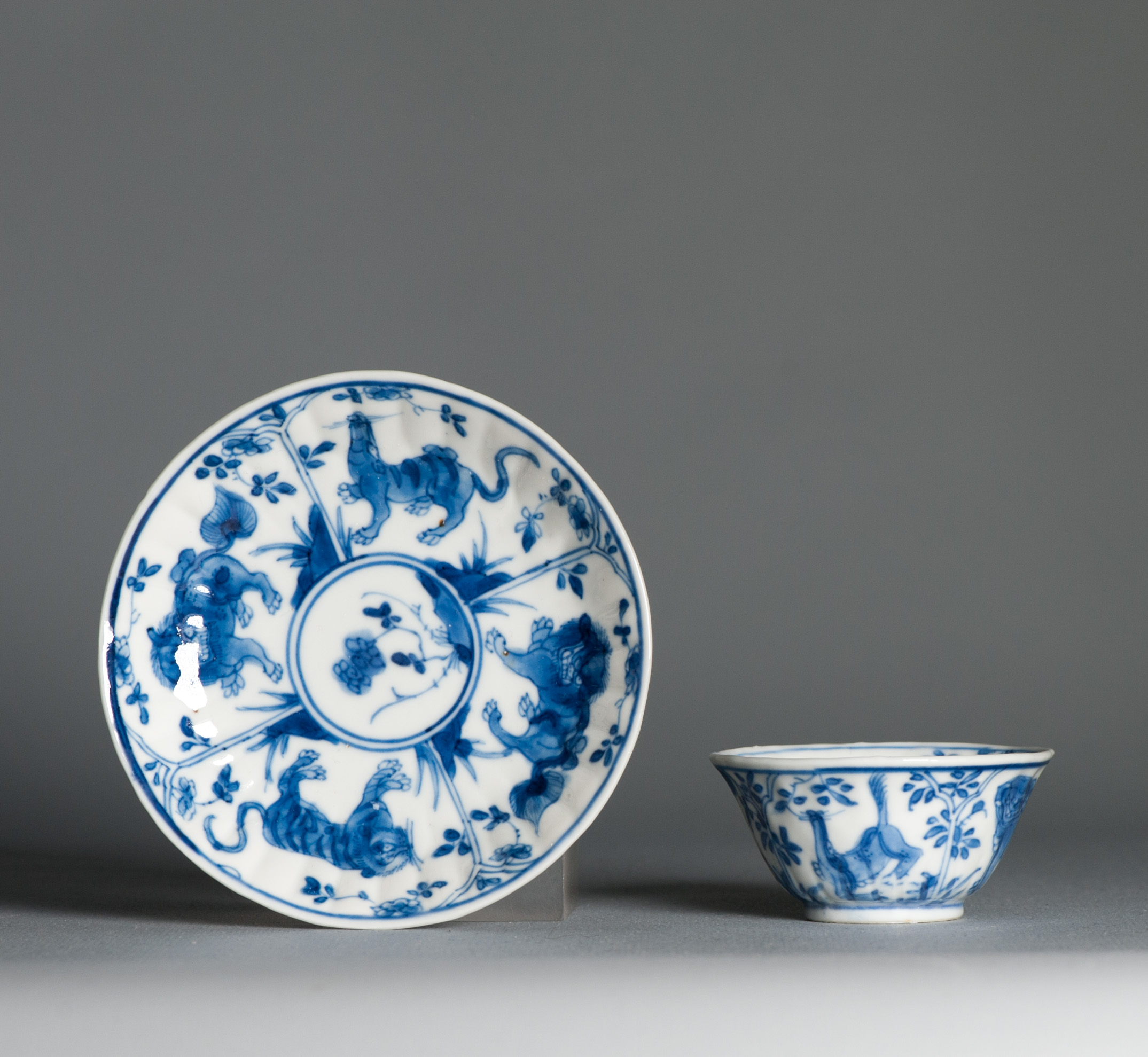 Antique Kangxi Period Chinese porcelain Tea Set Tiger and Foo Dog Marked - Image 10
