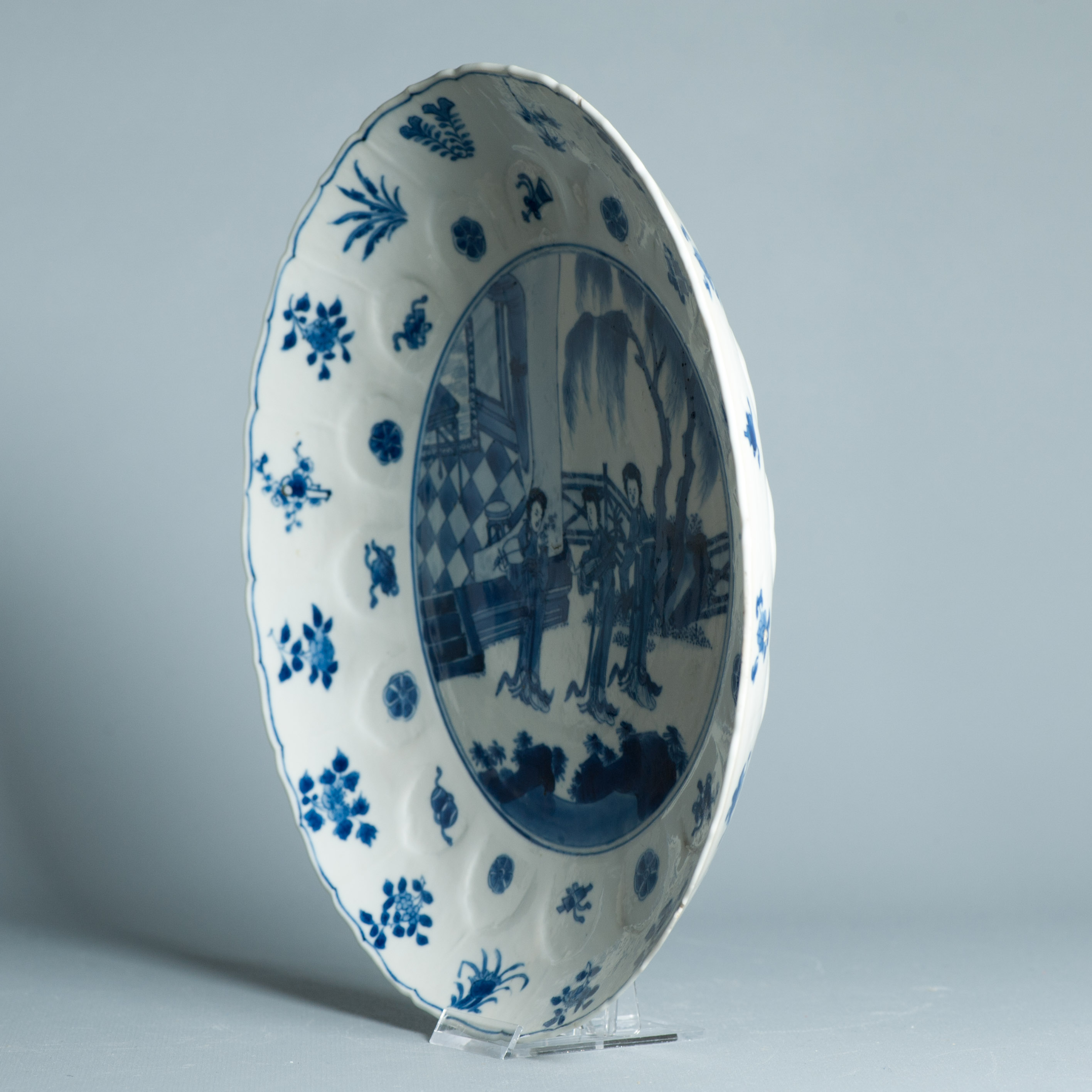 27CM Kangxi Antique Chinese Porcelain Plate Pagode Elegant Ladies Marked - Image 4