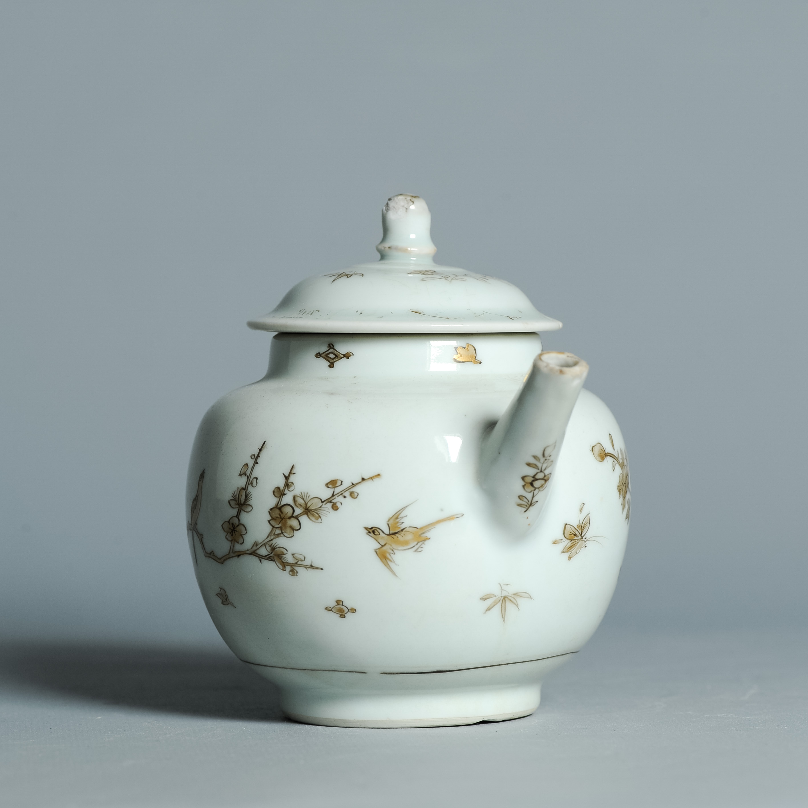 Antique 1740-1760 Chinese Porcelain Teapot China Gold Decoration Qianlong Period - Image 11