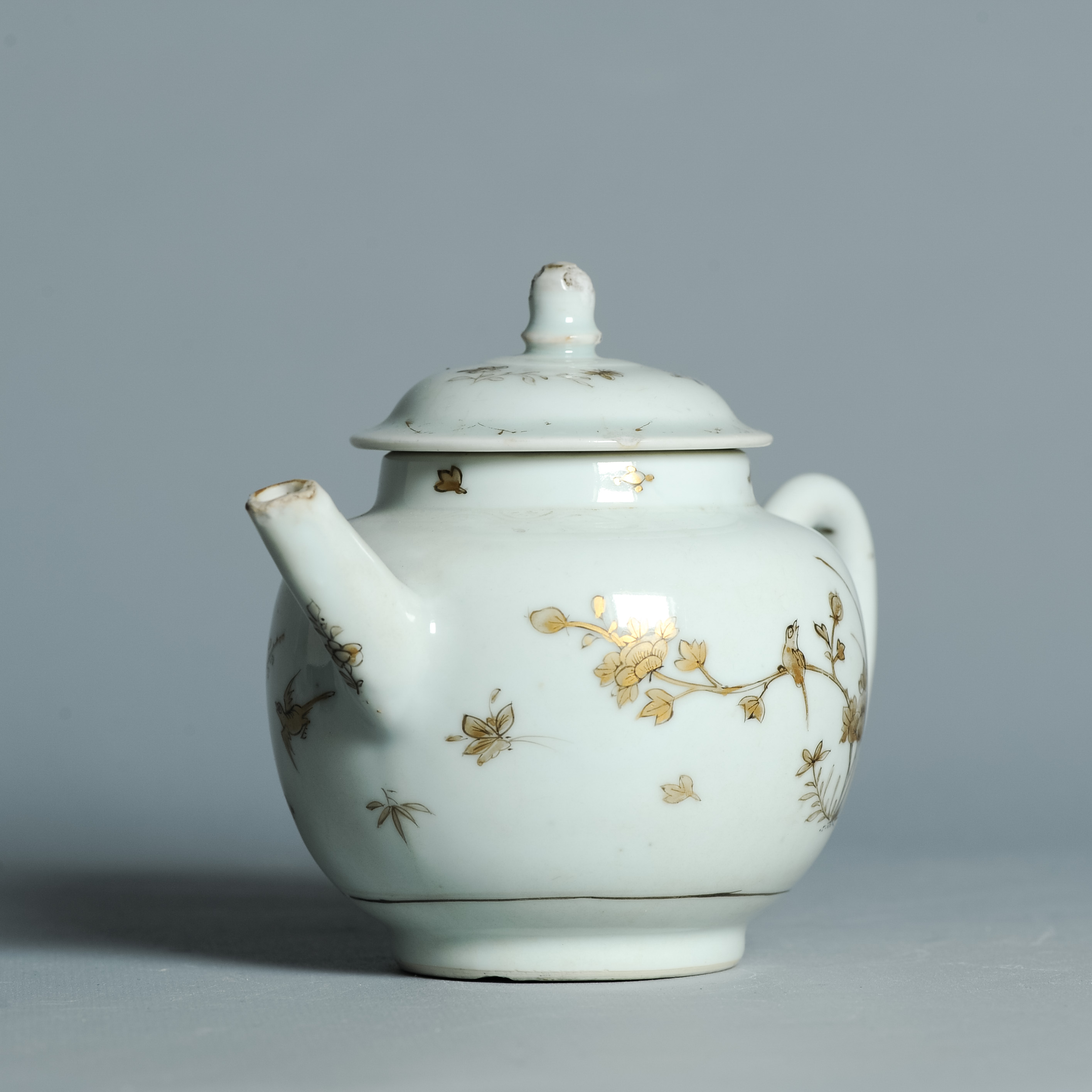 Antique 1740-1760 Chinese Porcelain Teapot China Gold Decoration Qianlong Period - Image 9