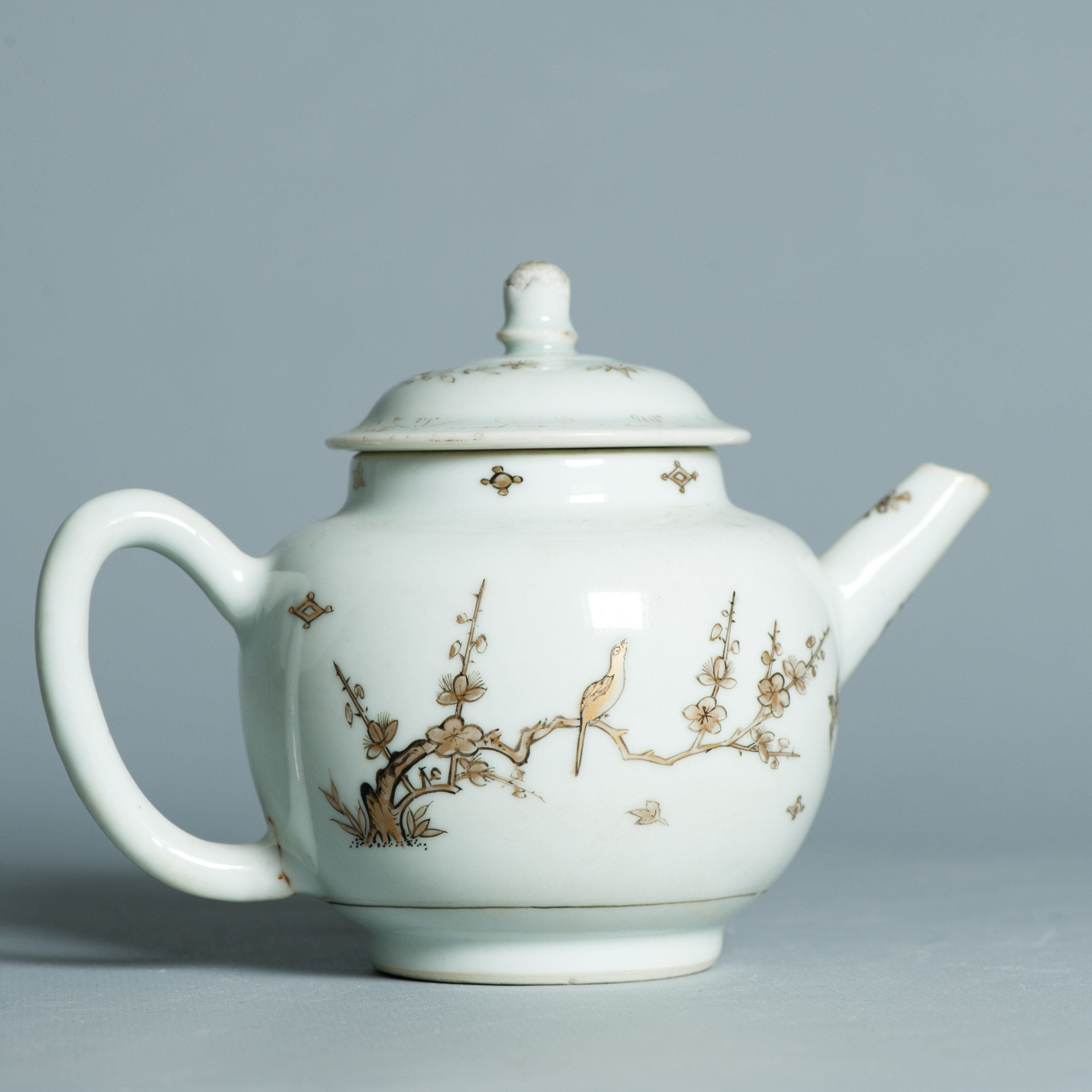 Antique 1740-1760 Chinese Porcelain Teapot China Gold Decoration Qianlong Period - Image 2